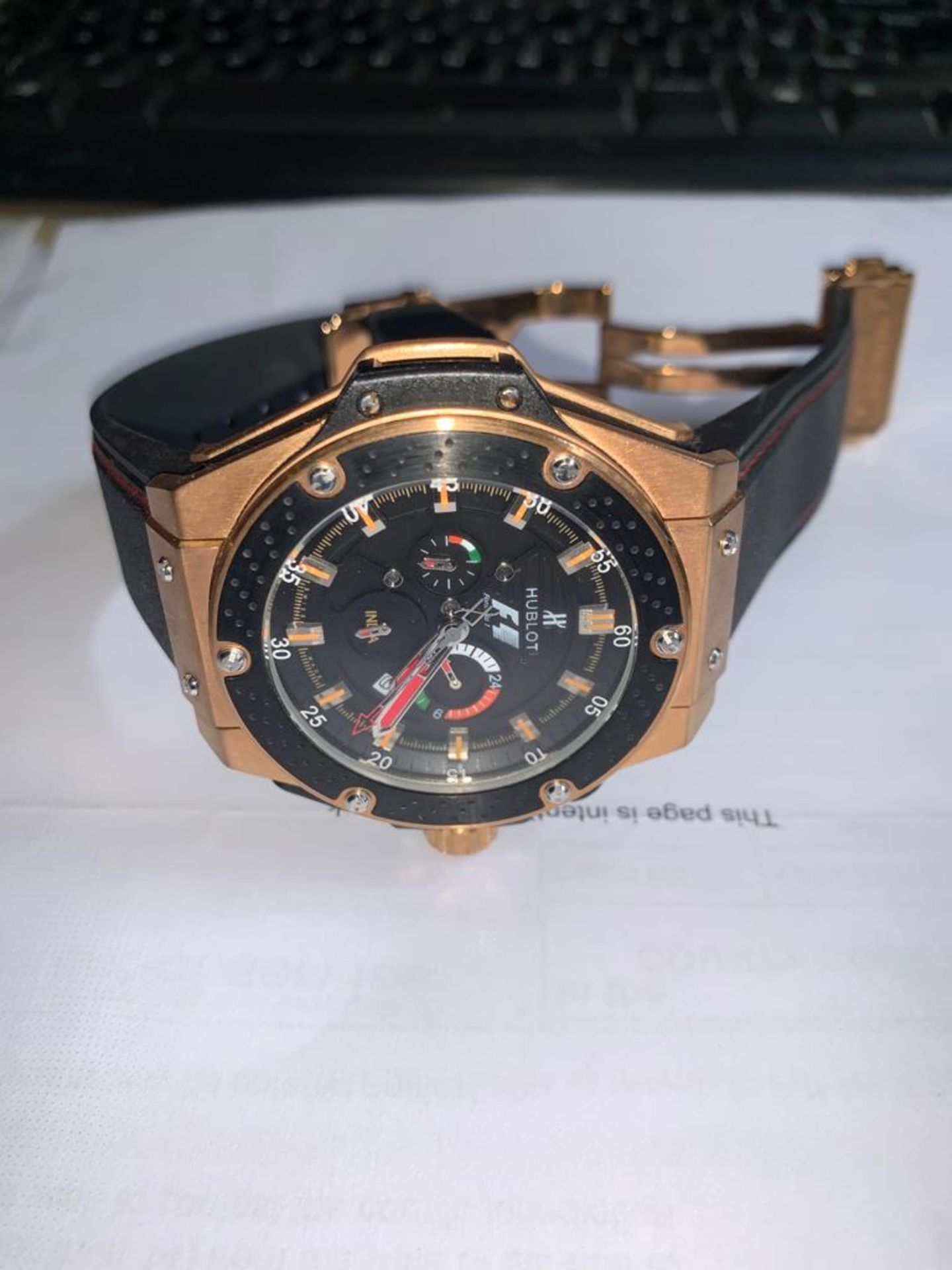 HUBLOT "BIG BANG" F1 CHRONOGRAPH - NO PAPERWORK ASSUME NON-GENUINE - BEAUTIFUL TIME PIECE HUGE 44MM - Image 10 of 17