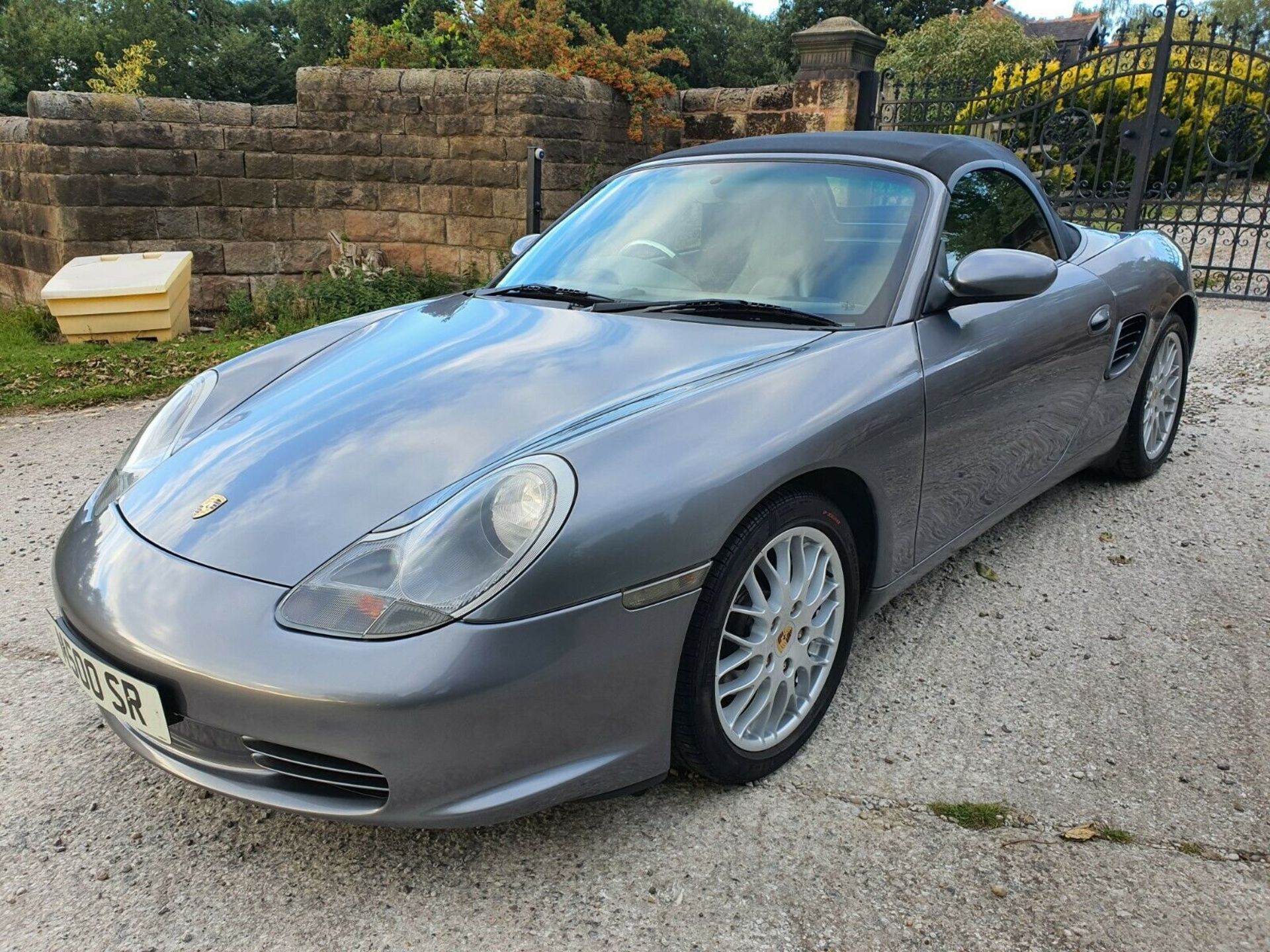 2004/04 REG PORSCHE BOXSTER TIPTRONIC S 2.7 PETROL CONVERTIBLE, SHOWING 2 FORMER KEEPERS *NO VAT* - Image 4 of 12