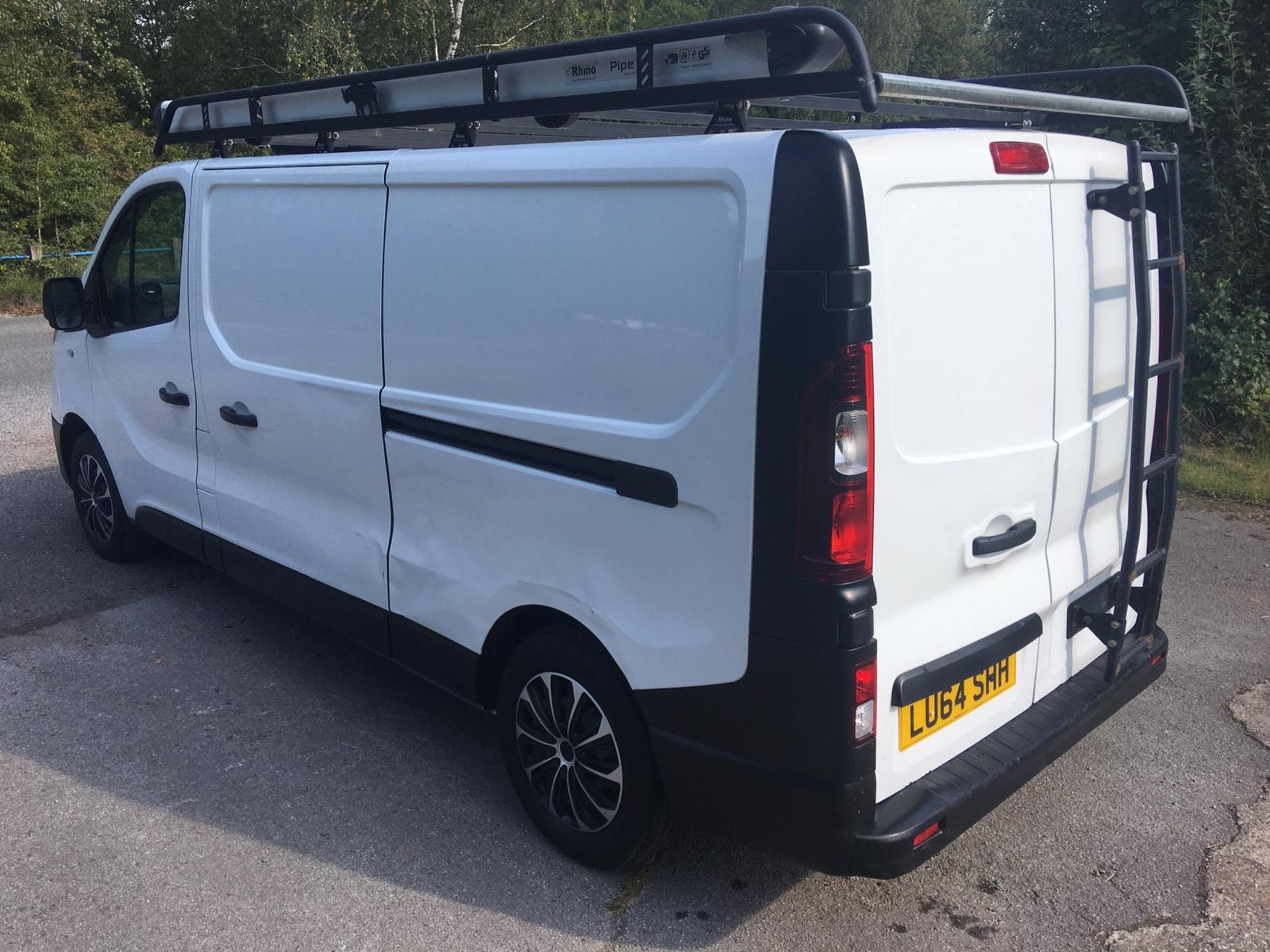 2016/16 REG RENAULT TRAFIC LL29 BUSINESS ENERGY D 1.6 DIESEL PANEL VAN, SHOWING 2 FORMER KEEPERS - Image 4 of 23