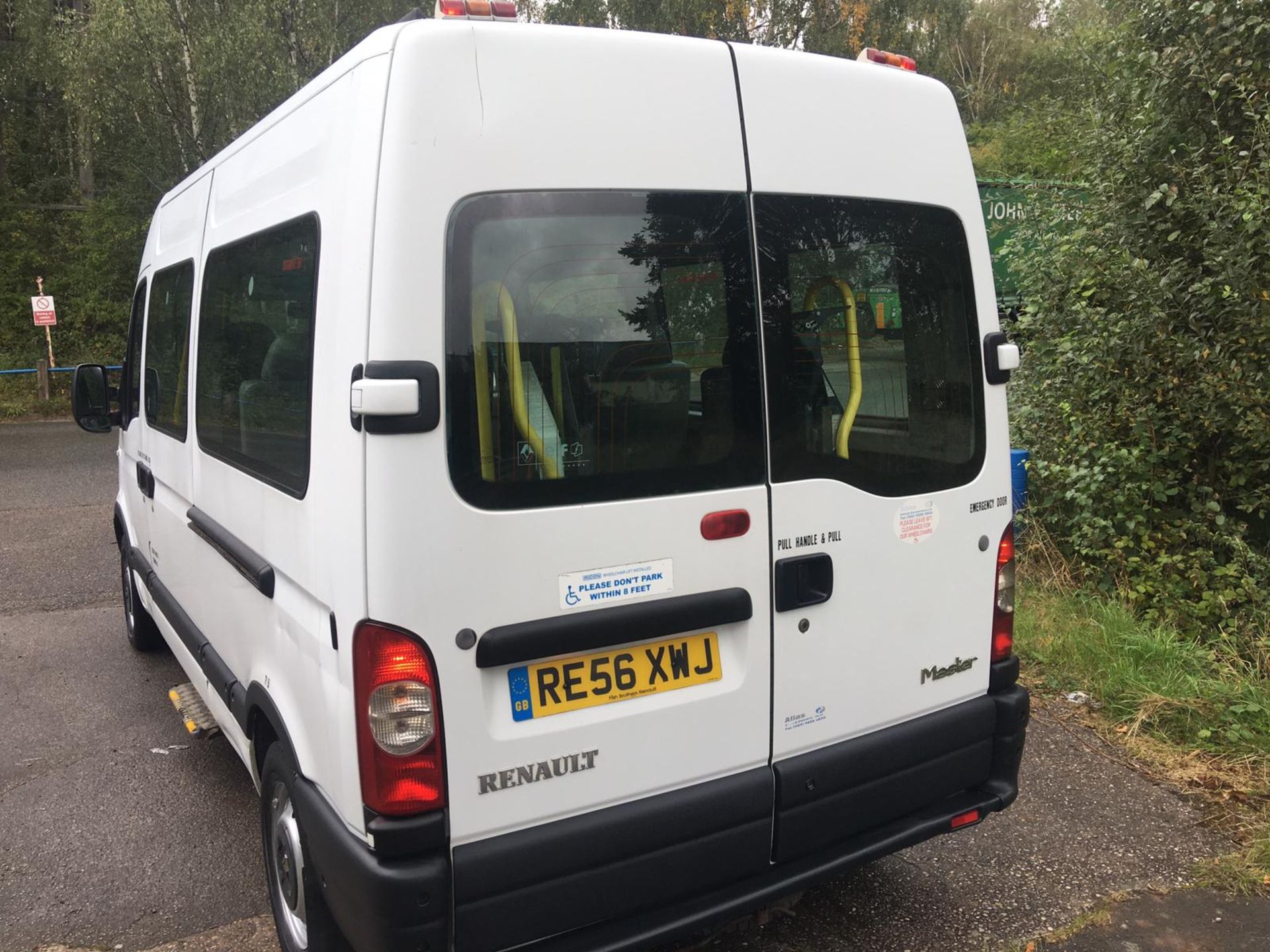 2006/56 REG RENAULT MASTER MM33 DCI 100 MWB MINIBUS 2.5 DIESEL, SHOWING 3 FORMER KEEPERS *NO VAT* - Image 5 of 38