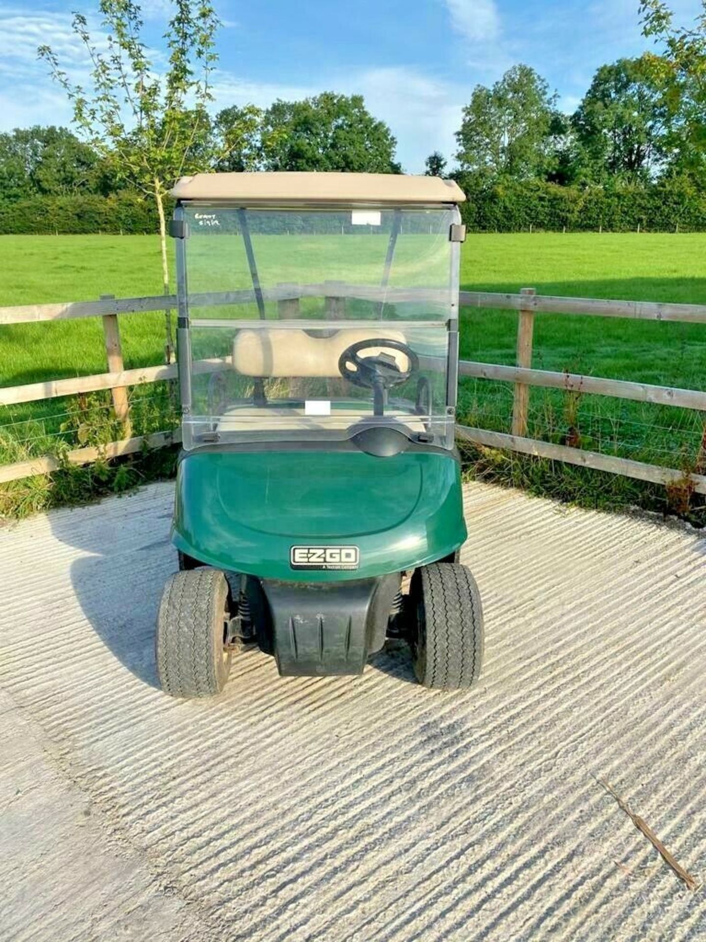 EZGO GOLF BUGGY, ELECTRIC, YEAR 2009, COMPLETE WITH ONBOARD CHARGER *PLUS VAT* - Bild 2 aus 3
