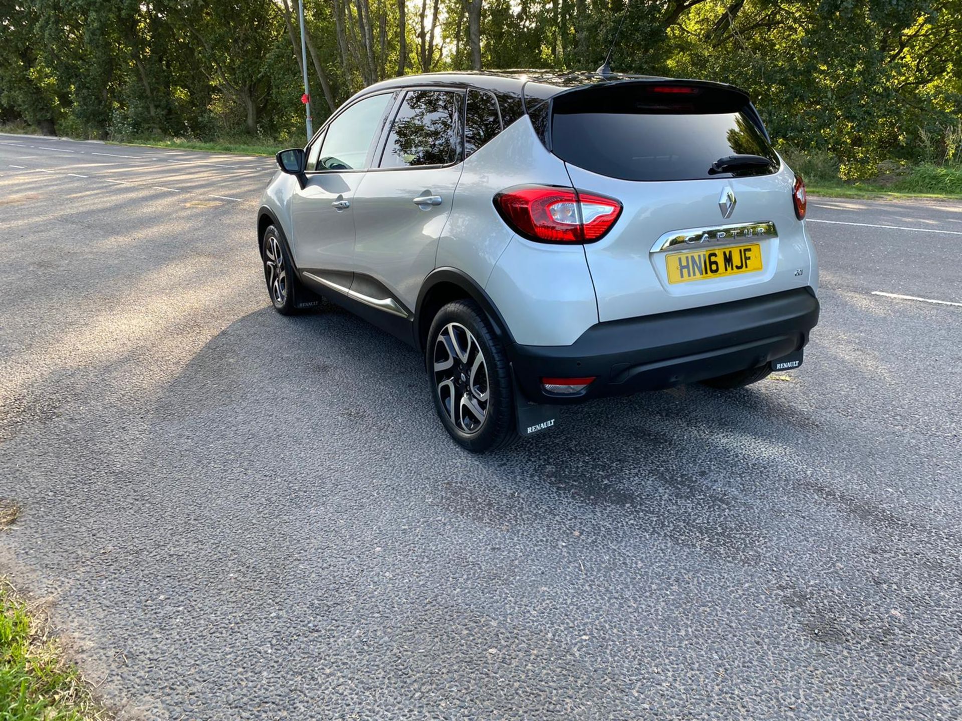 2016/16 REG RENAULT CAPTUR DYNAMIQUE S NAV DCI 1.5 DIESEL 5DR, SHOWING 3 FORMER KEEPERS *NO VAT* - Image 3 of 13