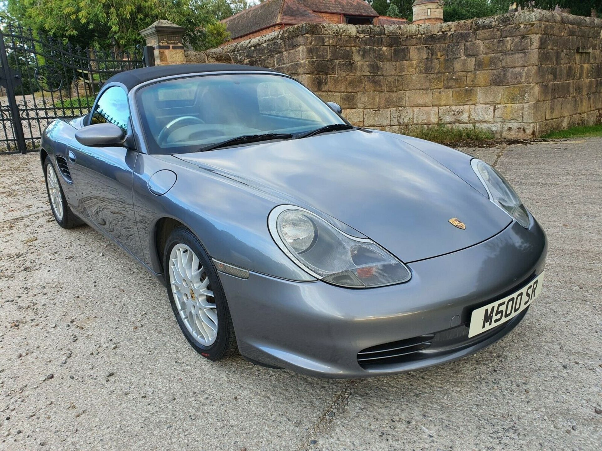 2004/04 REG PORSCHE BOXSTER TIPTRONIC S 2.7 PETROL CONVERTIBLE, SHOWING 2 FORMER KEEPERS *NO VAT* - Image 2 of 12