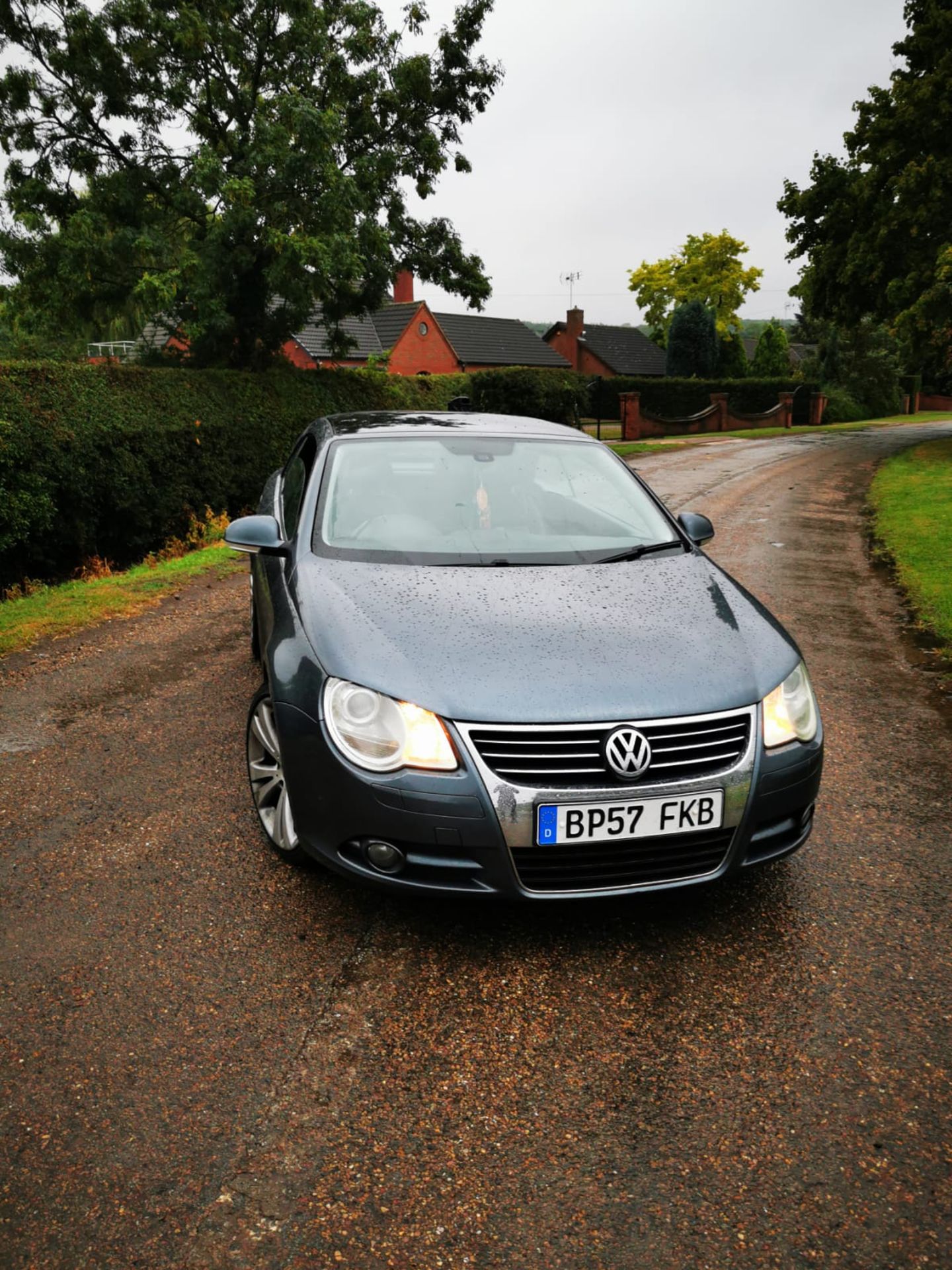 2008/57 REG VOLKSWAGEN EOS SPORT TDI 2.0 DIESEL GREY CONVERTIBLE, SHOWING 4 FORMER KEEPERS *NO VAT* - Image 3 of 18