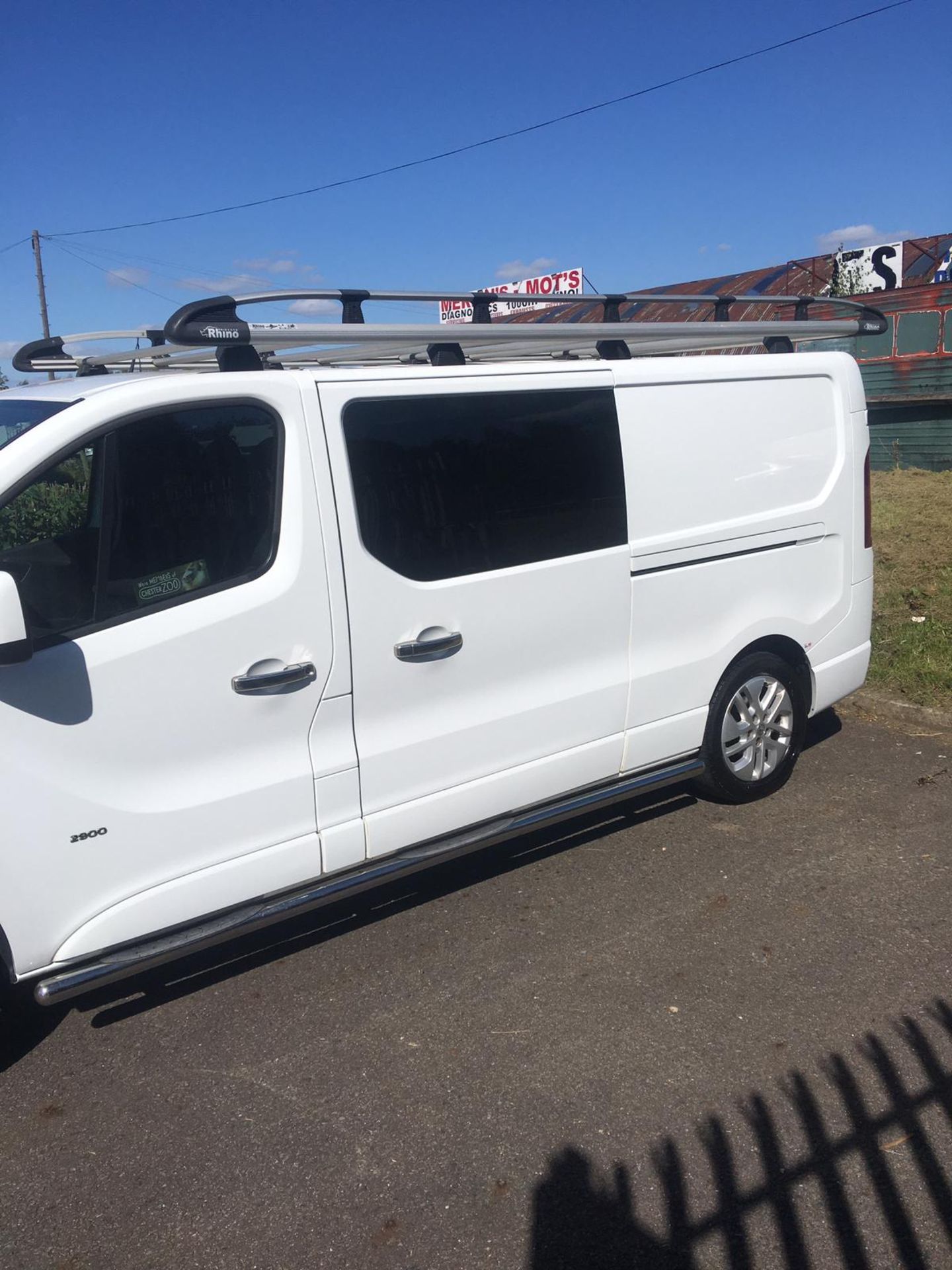 2016/16 REG VAUXHALL VIVARO 2900 SPORT BT CDTI ECOFLEX 1.6 WHITE CREW VAN, SHOWING 1 FORMER KEEPER - Image 4 of 22