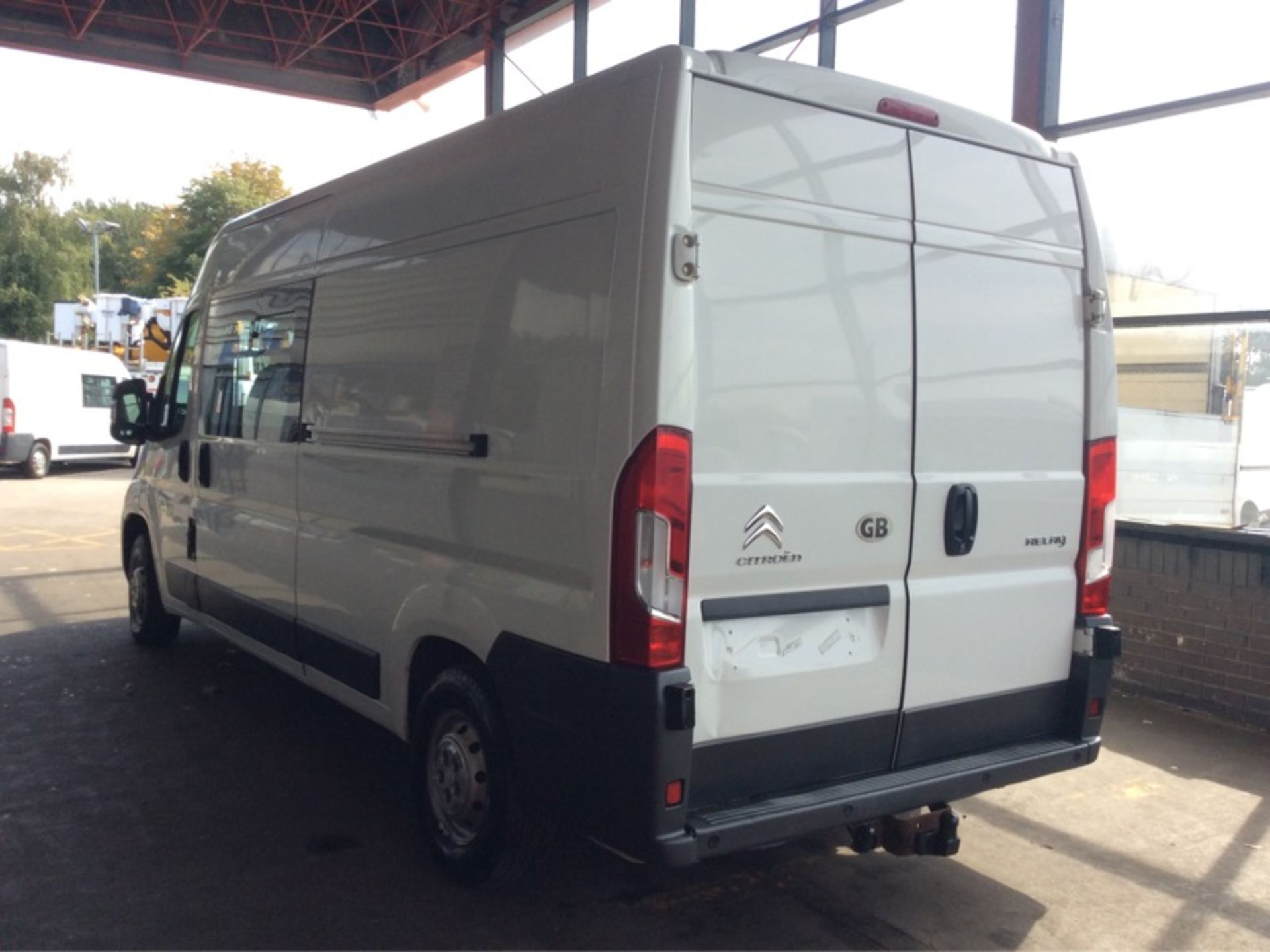 EX MOD 2015 CITROEN RELAY 35 22 HDI 130 L3 H2 ENTERPRISE CREW VAN 9 SEATER *PLUS VAT* - Image 4 of 9