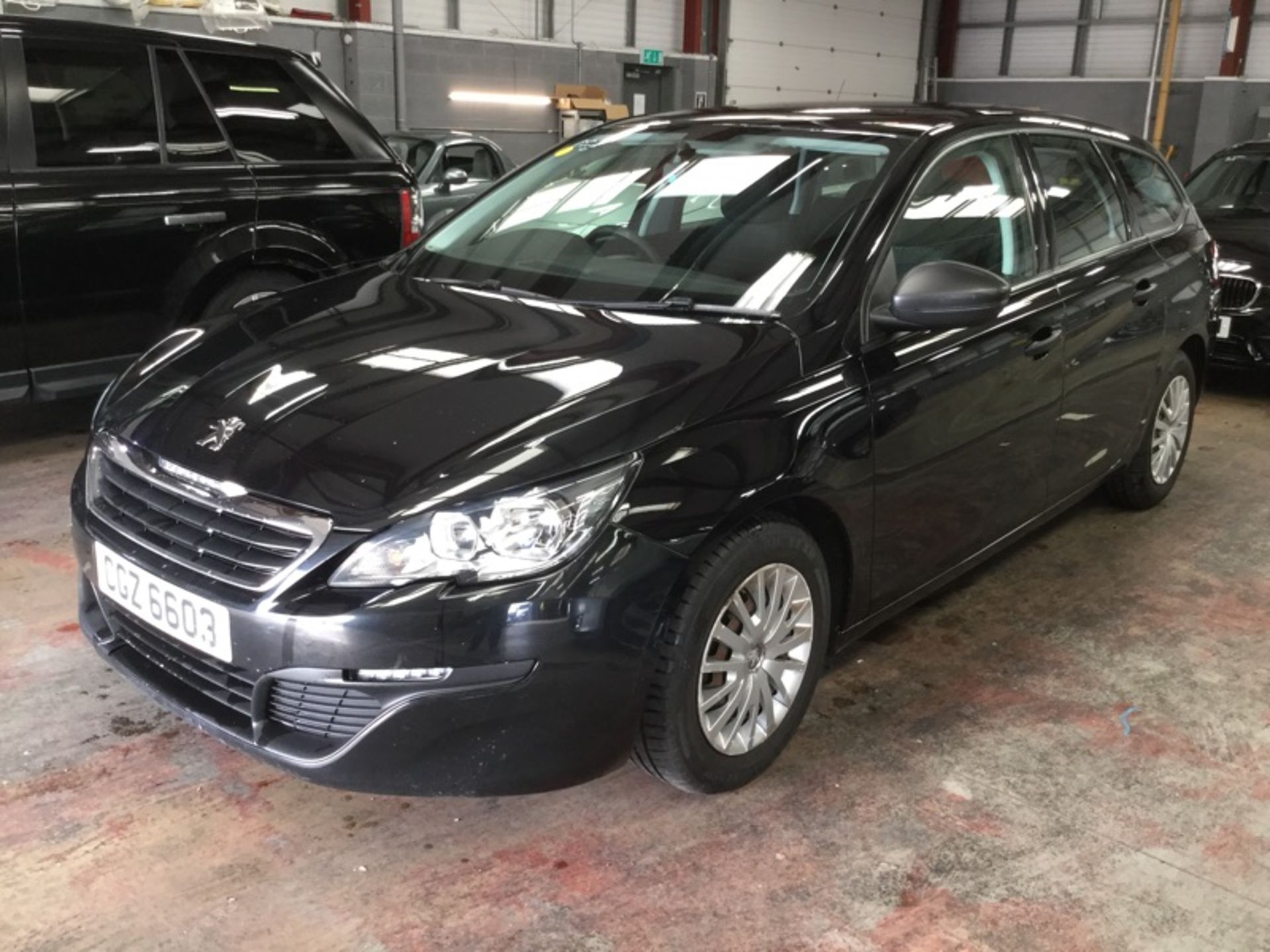 2016 PEUGEOT 308 ACCESS SW BLUE HDI 1.6 DIESEL BLACK ESTATE, SHOWING 0 FORMER KEEPERS *NO VAT* - Image 2 of 9