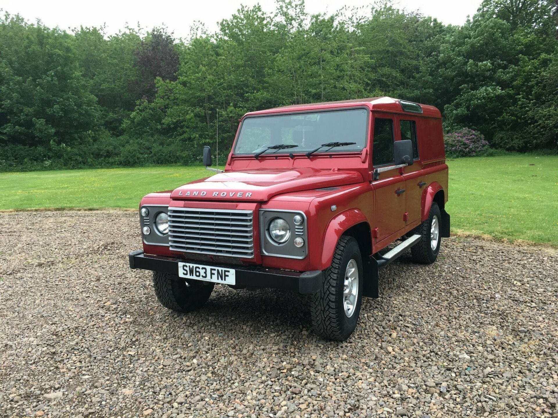2013/63 REG LAND ROVER DEFENDER 110 TD XS UTILITY WAGON 2.2 DIESEL 125HP, SHOWING 2 FORMER KEEPERS - Image 3 of 9