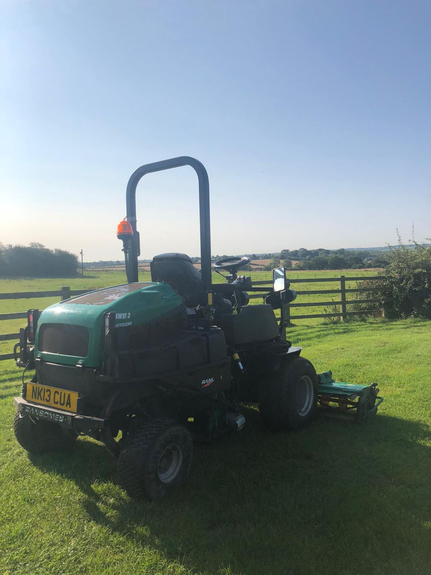 2013 RANSOMES PARKWAY 3 RIDE ON LAWN MOWER, RUNS, DRIVES AND CUTS *PLUS VAT* - Bild 4 aus 4