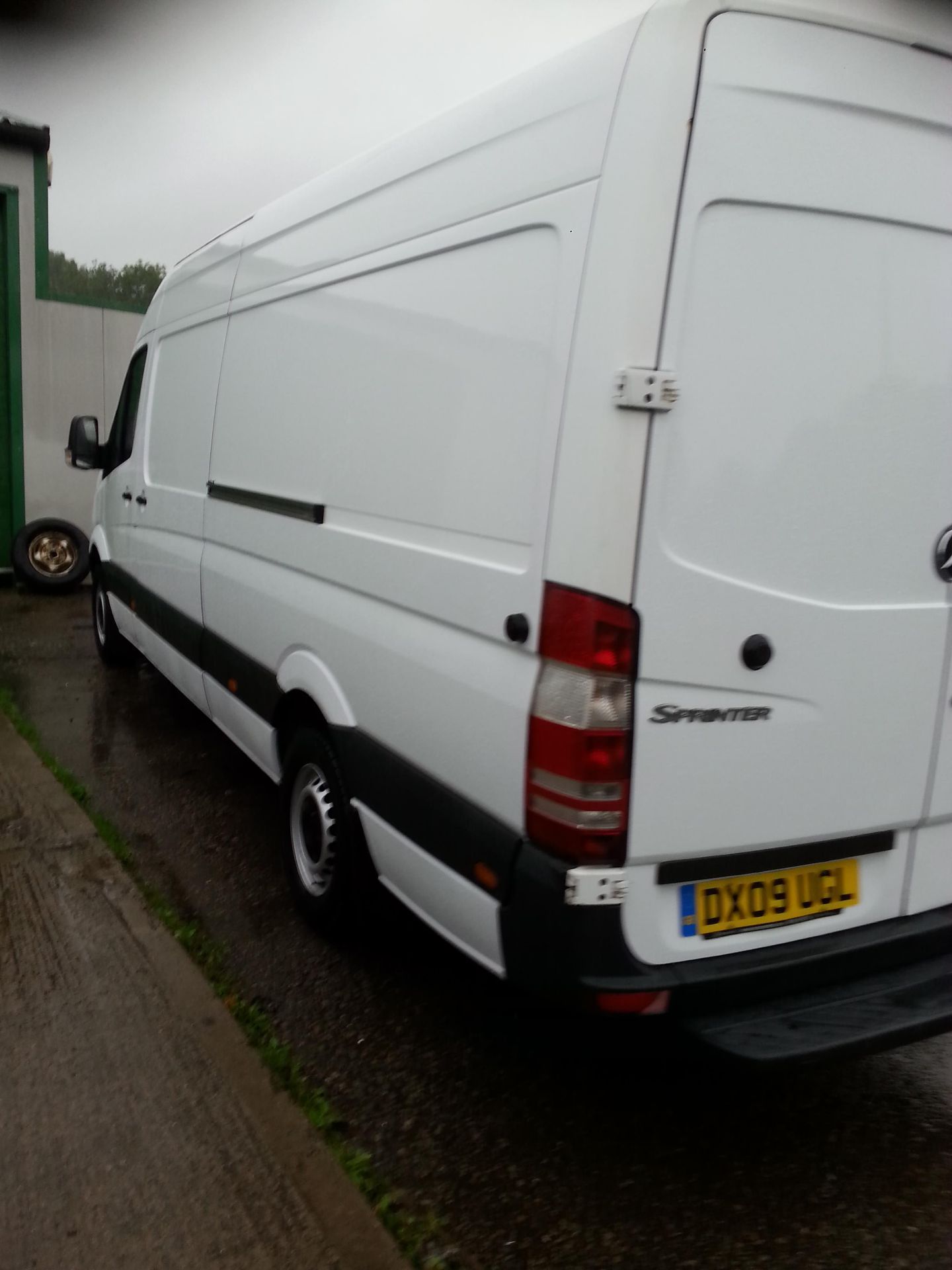 2009/09 REG MERCEDES SPRINTER 311 CDI LWB 2.2 DIESEL PANEL VAN, SHOWING 2 FORMER KEEPERS *PLUS VAT* - Image 4 of 10