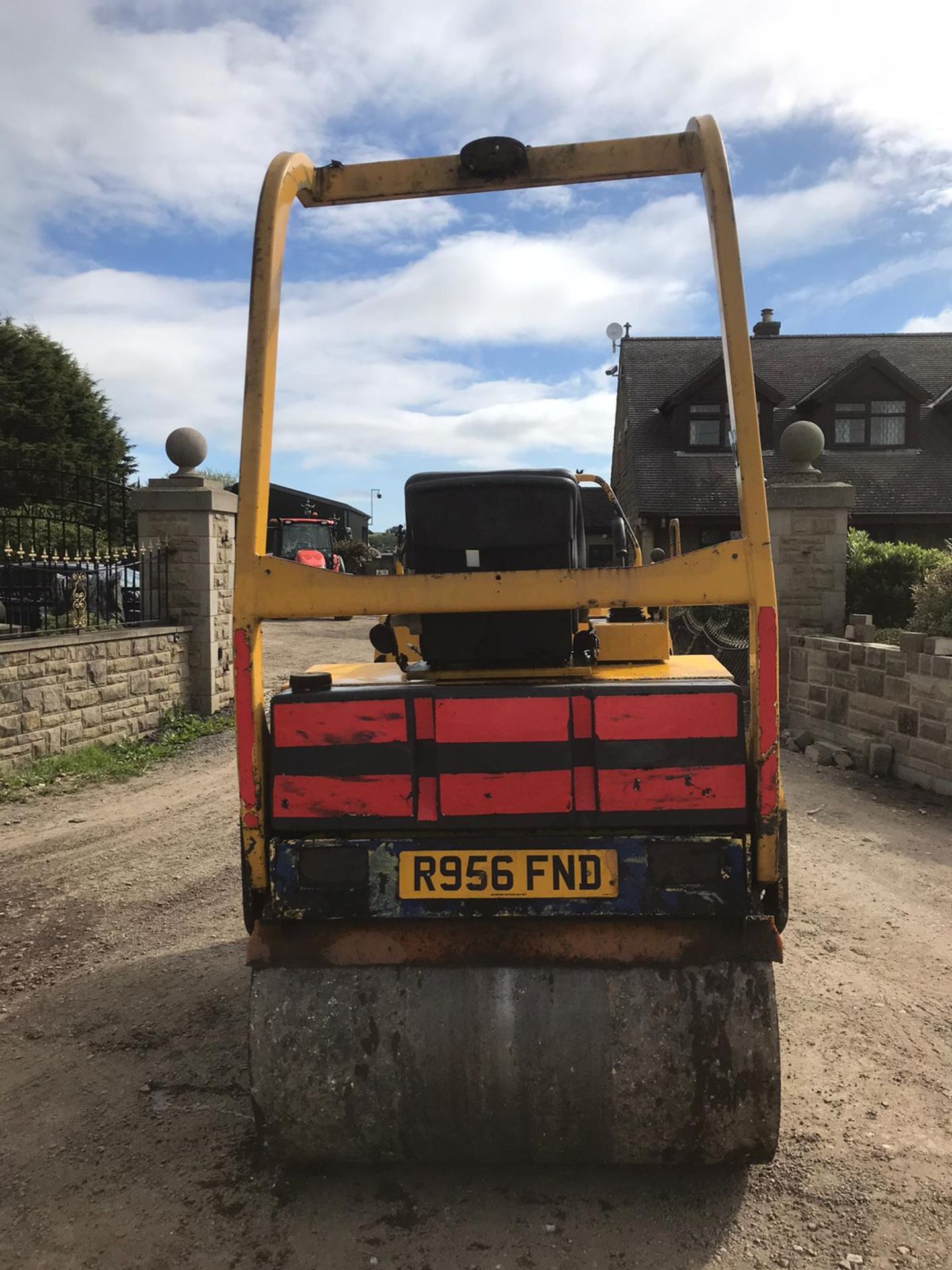 BOMAG 135AD 1350MM DRUM, RUNS, DRIVES AND VIBRATES *PLUS VAT* - Image 4 of 4