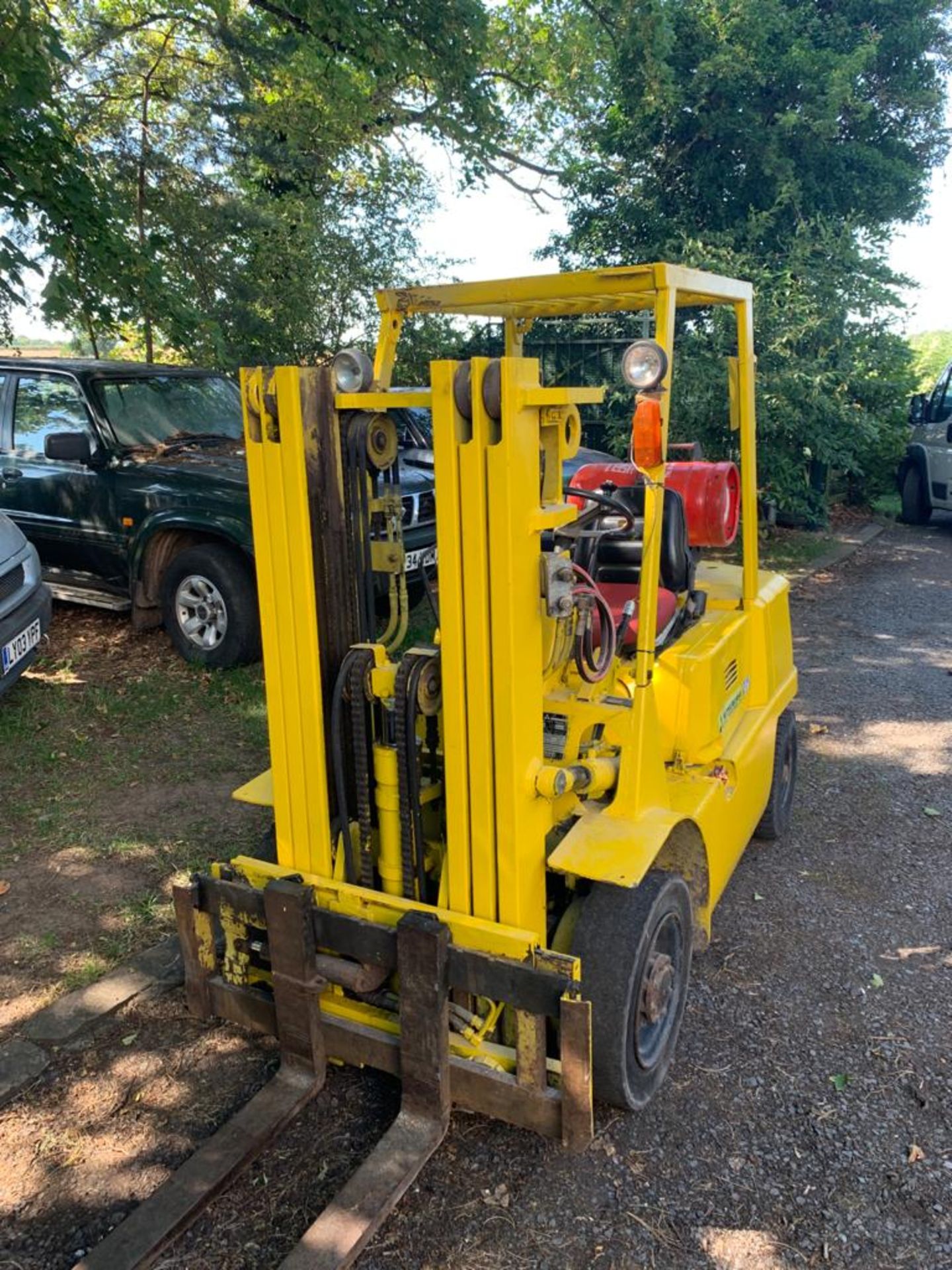 MITSUBISHI FG25 2.5 TON CONTAINER SPEC YELLOW GAS POWERED FORKLIFT *PLUS VAT* - Image 2 of 11