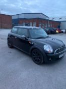 2010/60 REG MINI FIRST 1.6 PETROL BLACK 3 DOOR HATCHBACK, SHOWING 2 FORMER KEEPERS *NO VAT*