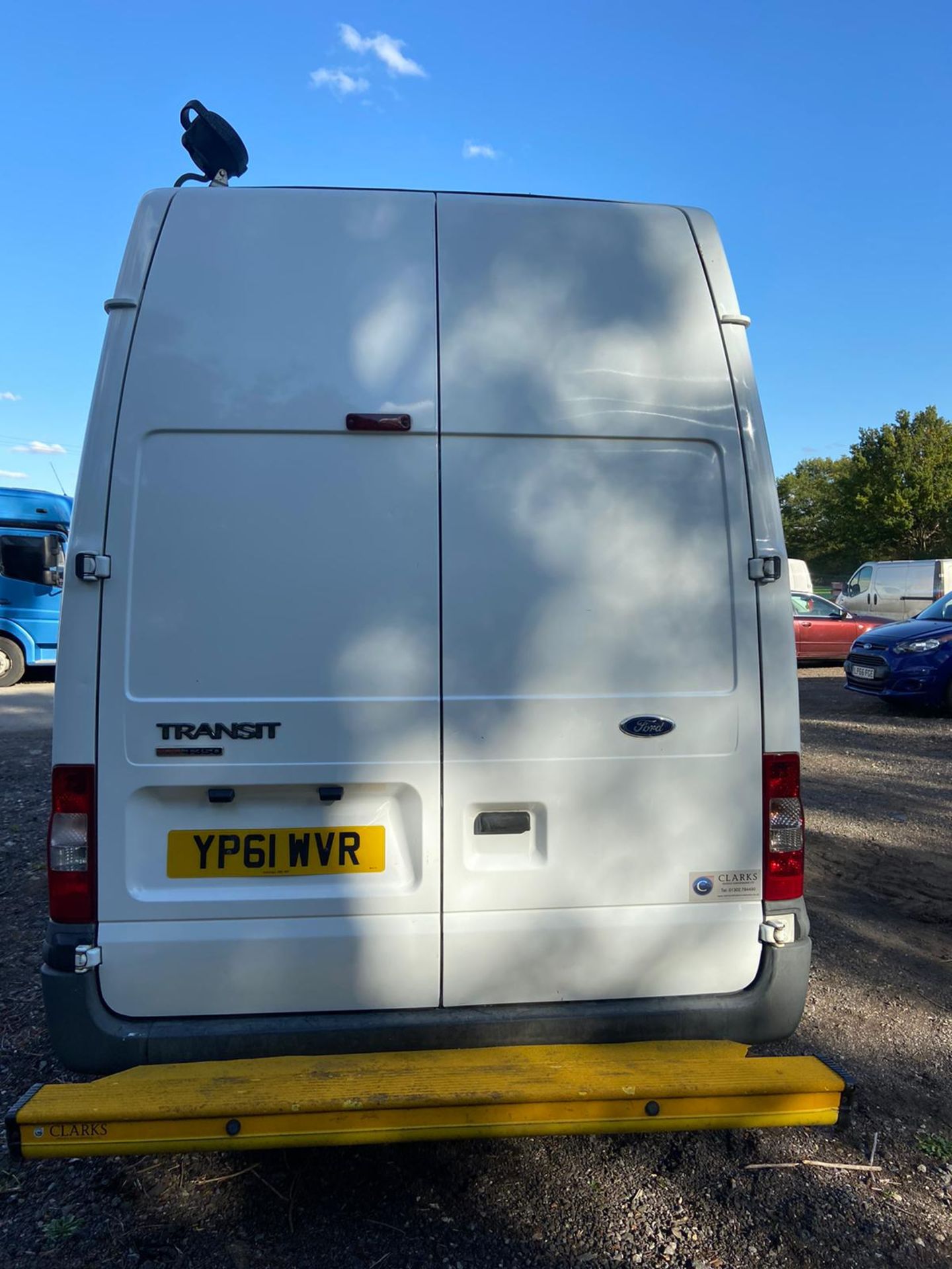 2011/61 REG FORD TRANSIT 100 T350L RWD 2.4 DIESEL WELFARE PANEL VAN, SHOWING 1 FORMER KEEPER - Image 6 of 13