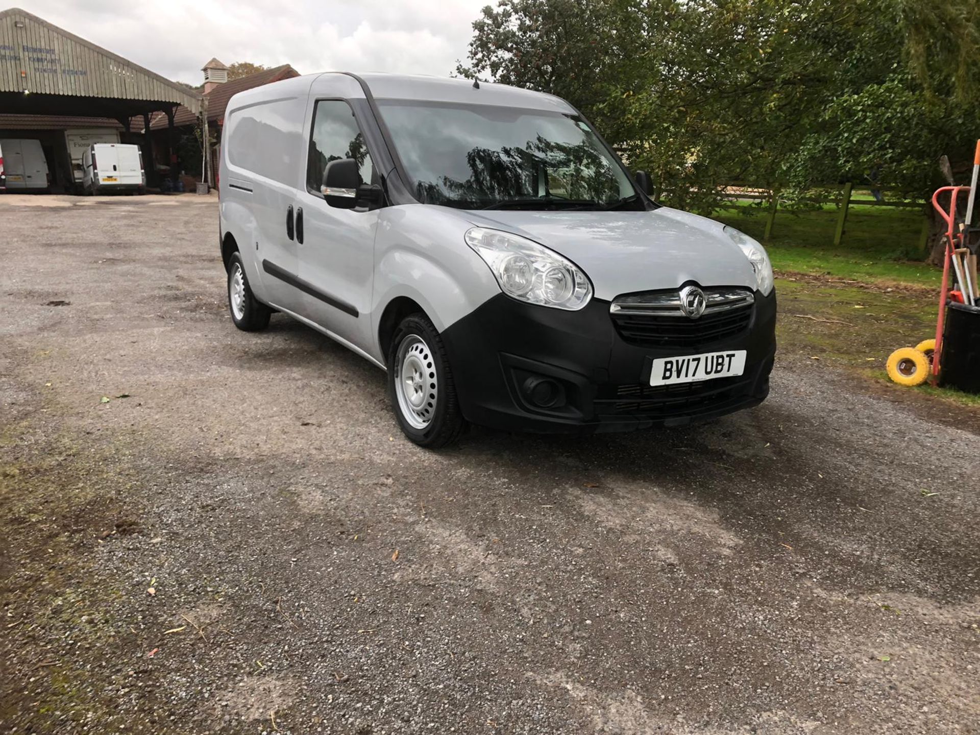 2017/17 REG VAUXHALL COMBO 2300 CDTI ECOFLEX S/S 1.25 DIESEL PANEL VAN, SHOWING 0 FORMER KEEPERS