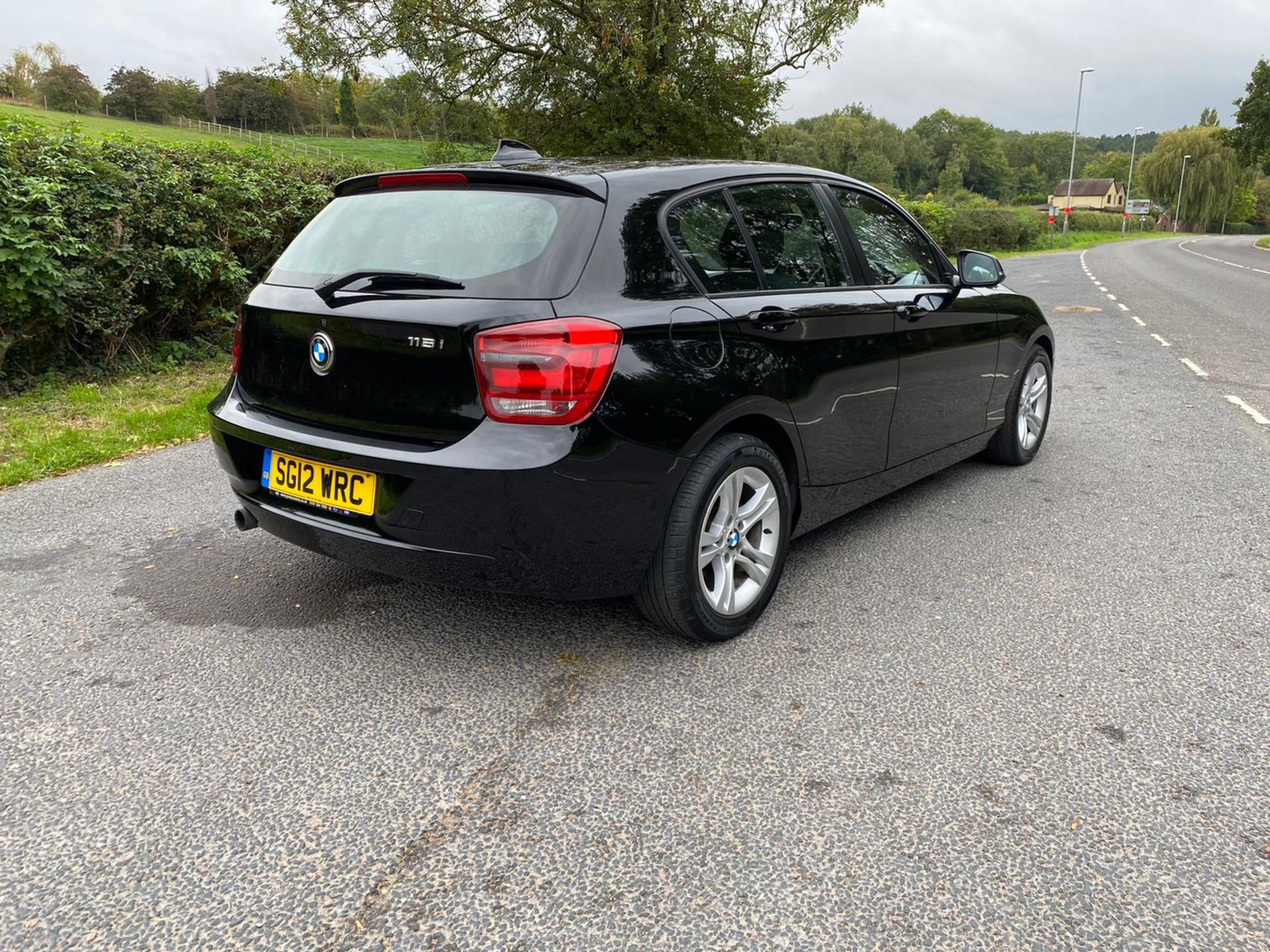 2012/12 REG BMW 116I SE TURBO 1.6 PETROL BLACK 5 DOOR HATCHBACK, SHOWING 3 FORMER KEEPERS *NO VAT* - Image 5 of 14