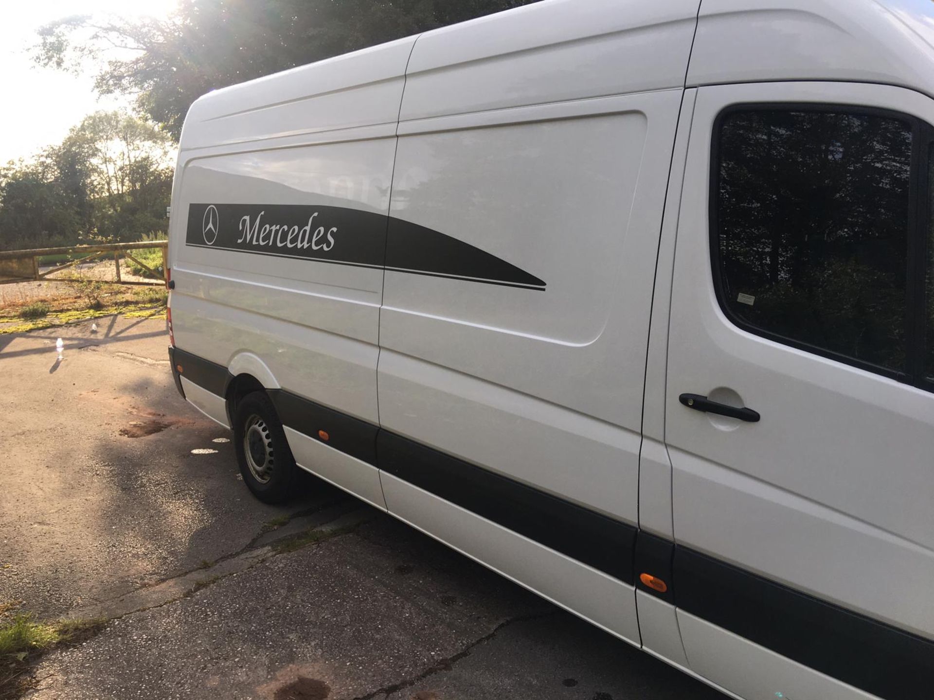 2017/67 REG MERCEDES-BENZ SPRINTER 314 CDI 2.2 DIESEL WHITE PANEL VAN, SHOWING 0 FORMER KEEPERS - Image 11 of 29