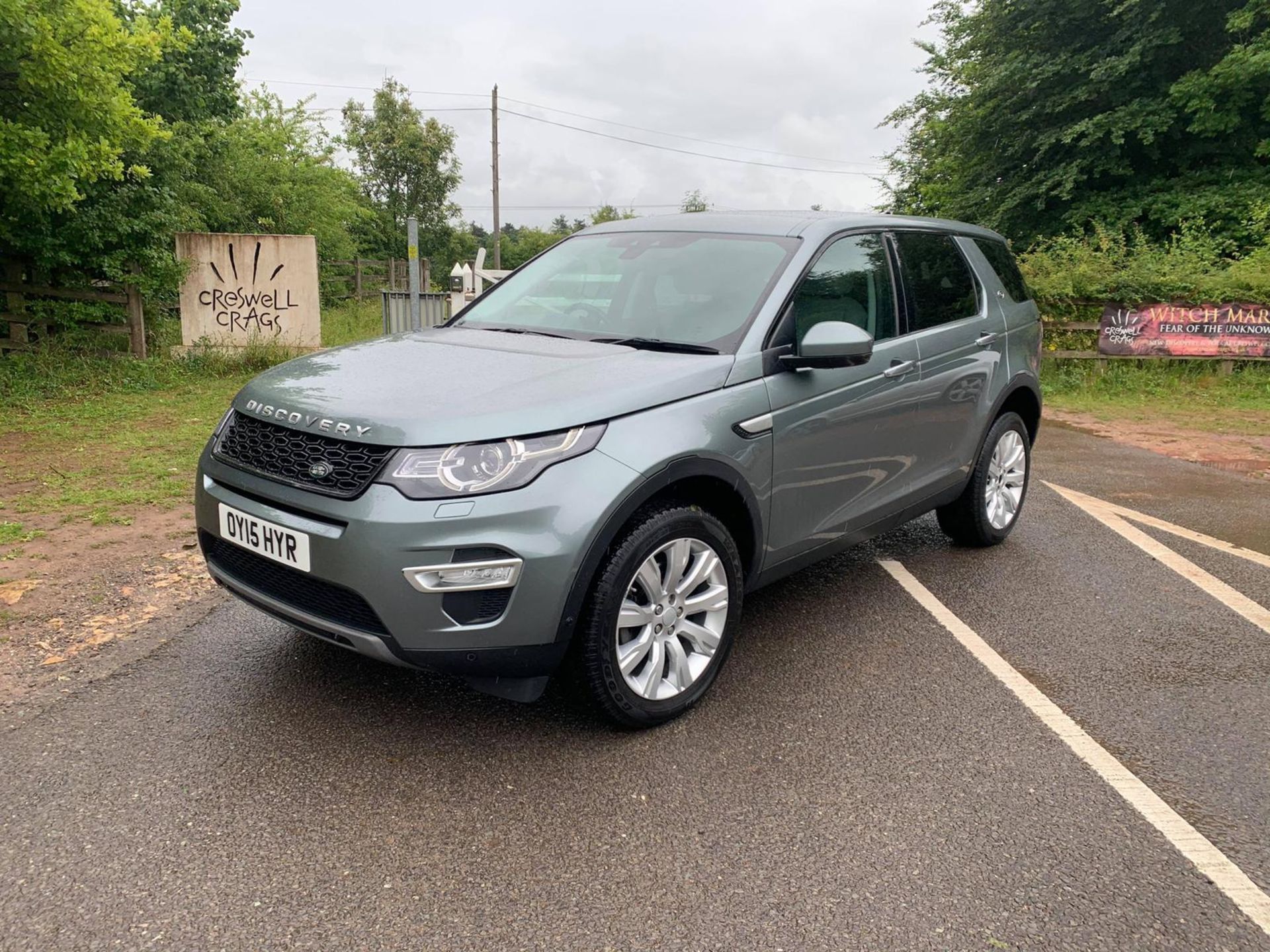 2015/15 REG LAND ROVER DISCOVERY SPORT SD4 HSE LUXURY 2.2 DIESEL AUTOMATIC, SHOWING 2 FORMER KEEPERS - Image 4 of 17