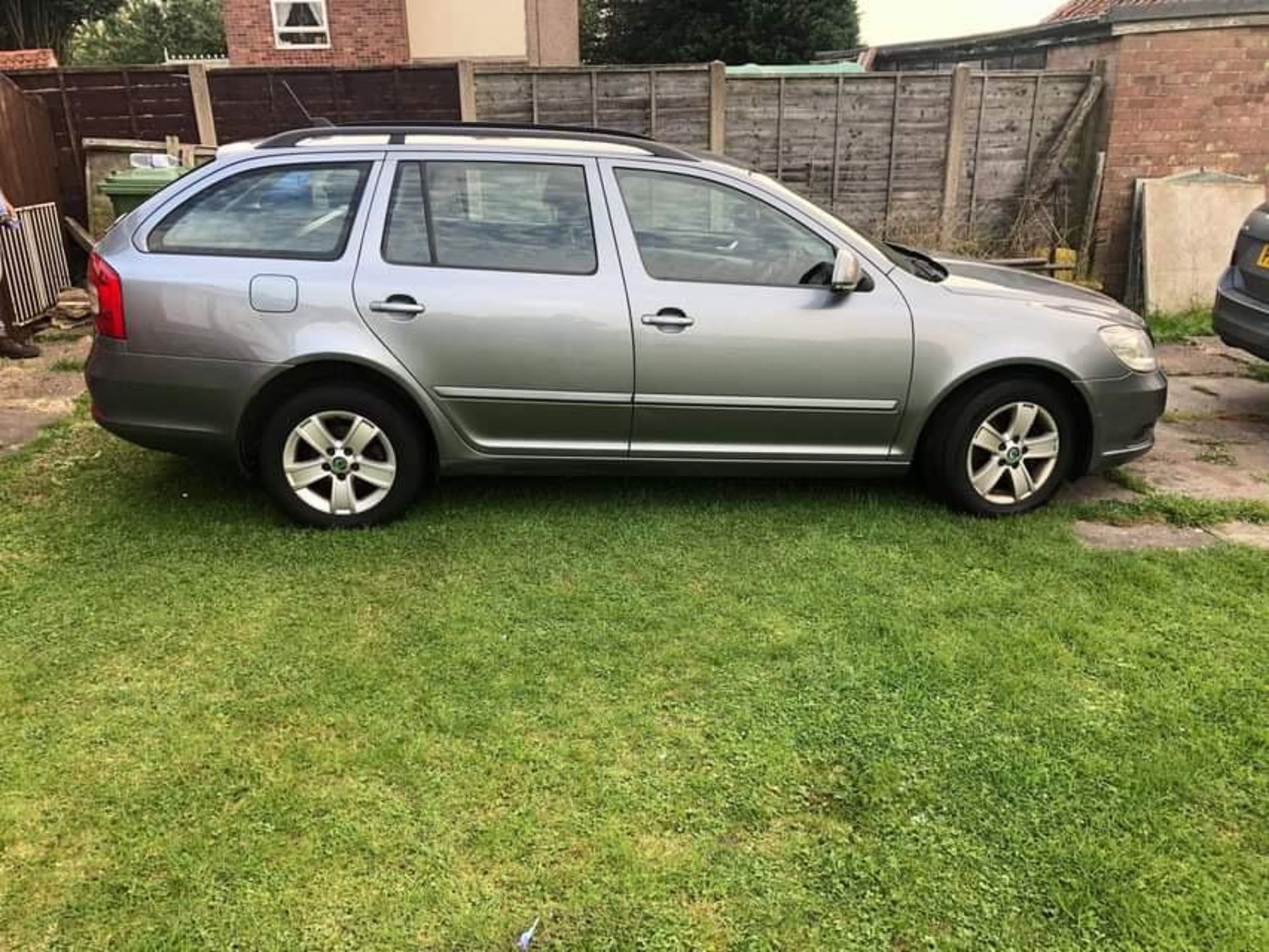 2012/12 REG SKODA OCTAVIA SE TDI CR 1.6 DIESEL GREY ESTATE, SHOWING 2 FORMER KEEPERS *NO VAT* - Bild 7 aus 14