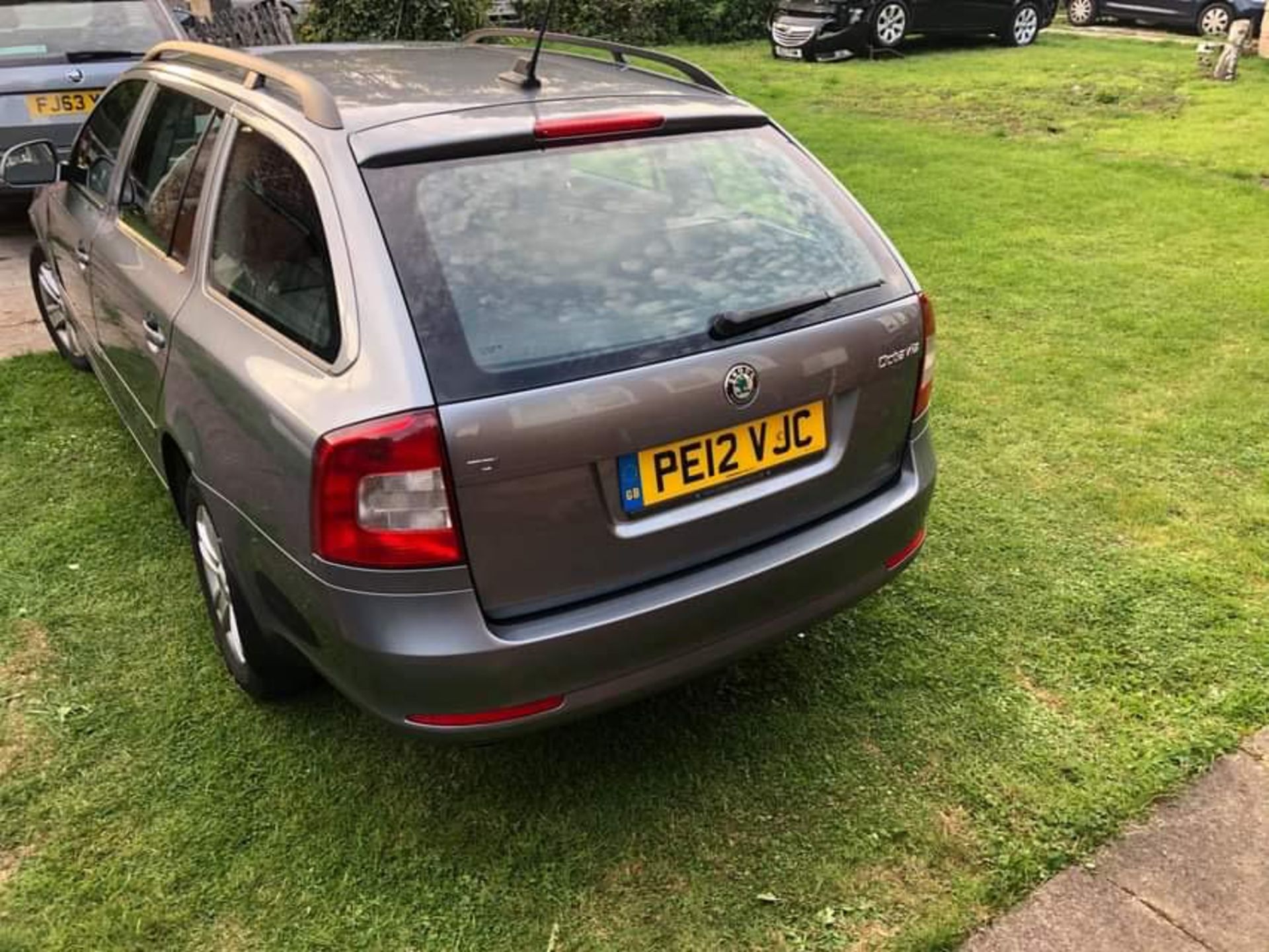 2012/12 REG SKODA OCTAVIA SE TDI CR 1.6 DIESEL GREY ESTATE, SHOWING 2 FORMER KEEPERS *NO VAT* - Bild 5 aus 14