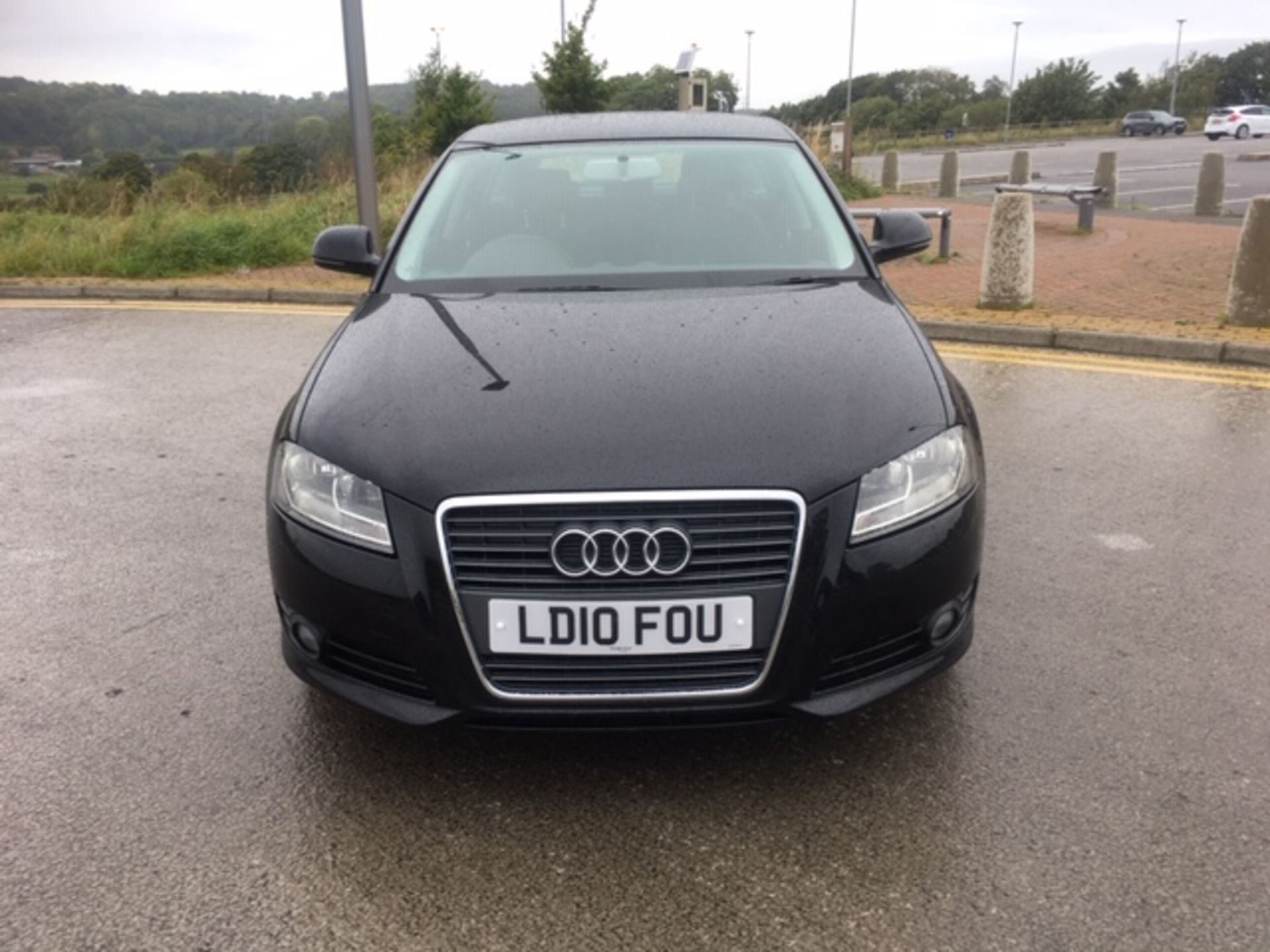 2010/10 REG AUDI A3 SE TDI S-A 1.6 DIESEL BLACK 5 DOOR HATCHBACK, SHOWING 3 FORMER KEEPERS *NO VAT* - Bild 2 aus 16