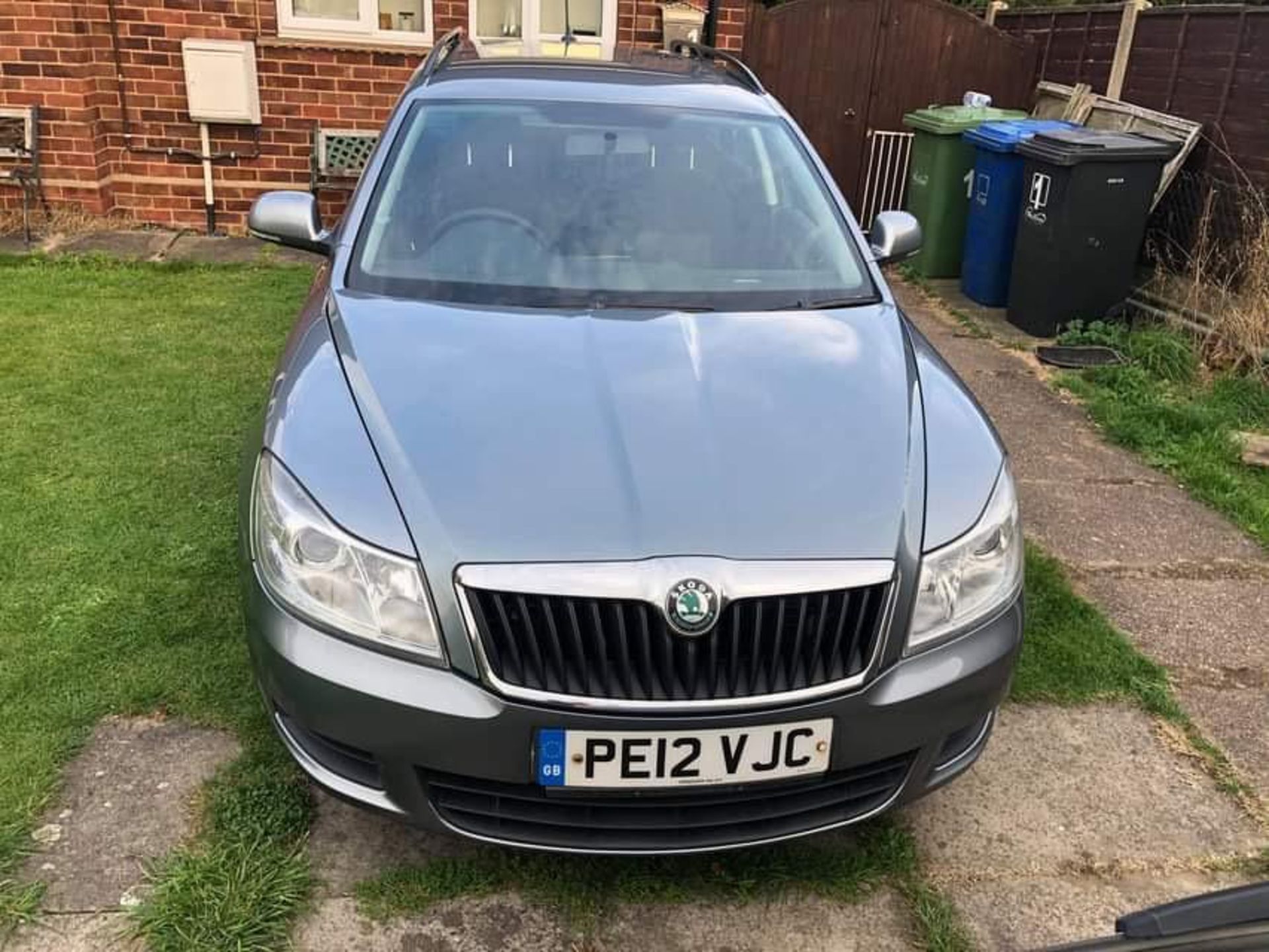 2012/12 REG SKODA OCTAVIA SE TDI CR 1.6 DIESEL GREY ESTATE, SHOWING 2 FORMER KEEPERS *NO VAT* - Image 2 of 14