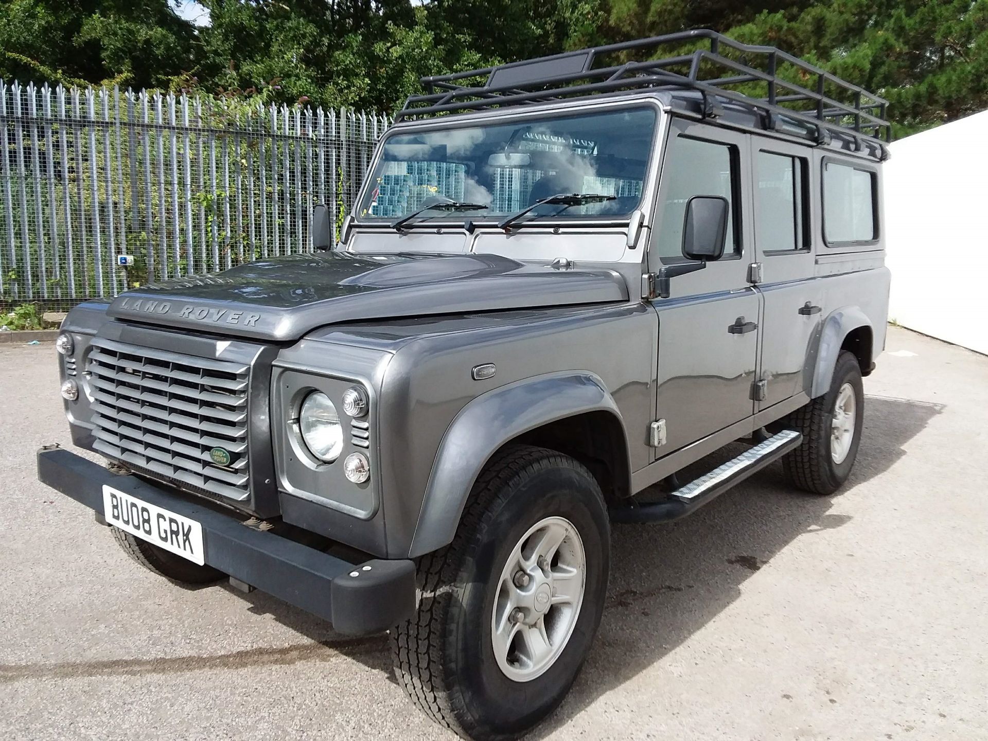 2008/08 REG LAND ROVER DEFENDER 110 XS LWB STATION WAGON 2.4 DIESEL, 7 SEATER, AIR CON *NO VAT* - Image 3 of 10