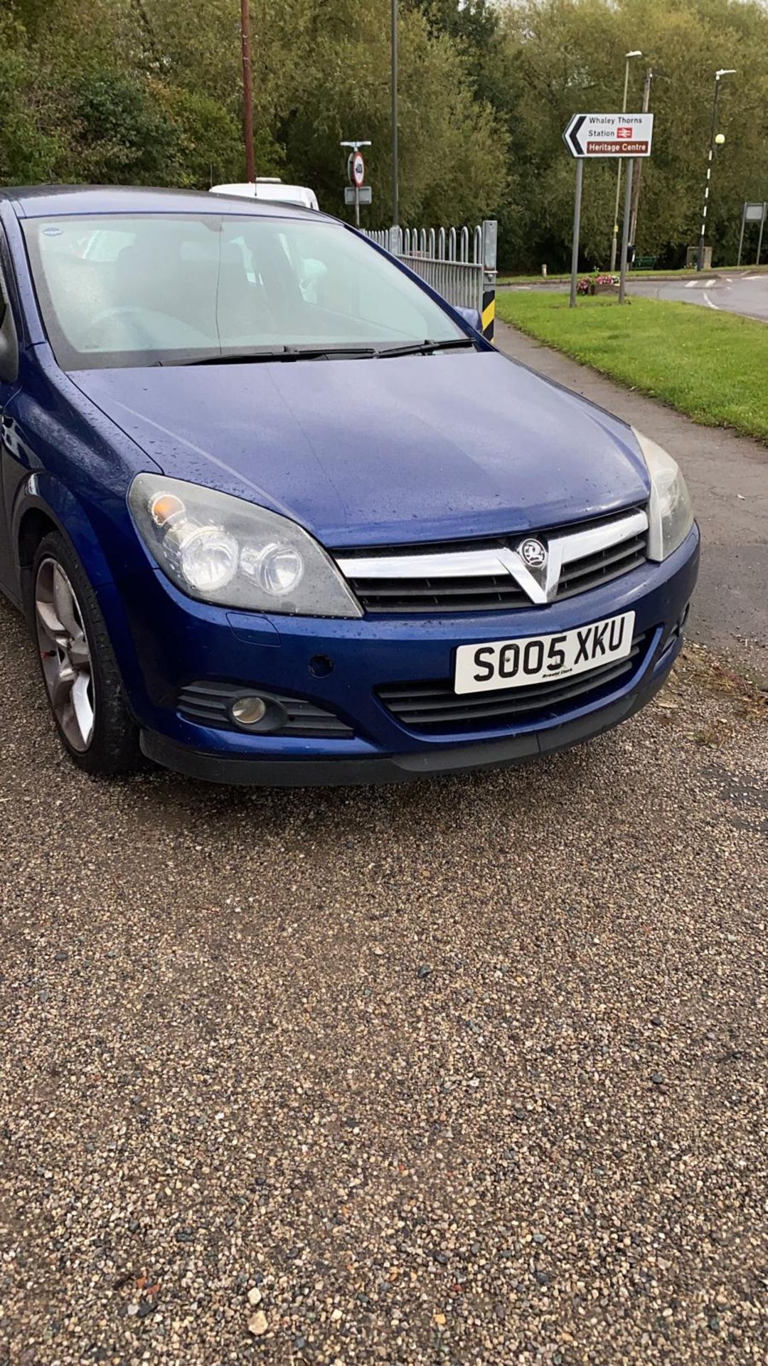 2005/05 REG VAUXHALL ASTRA SRI+ 1.8 PETROL BLUE 3 DOOR HATCHBACK, SHOWING 4 FORMER KEEPERS *NO VAT* - Image 2 of 8