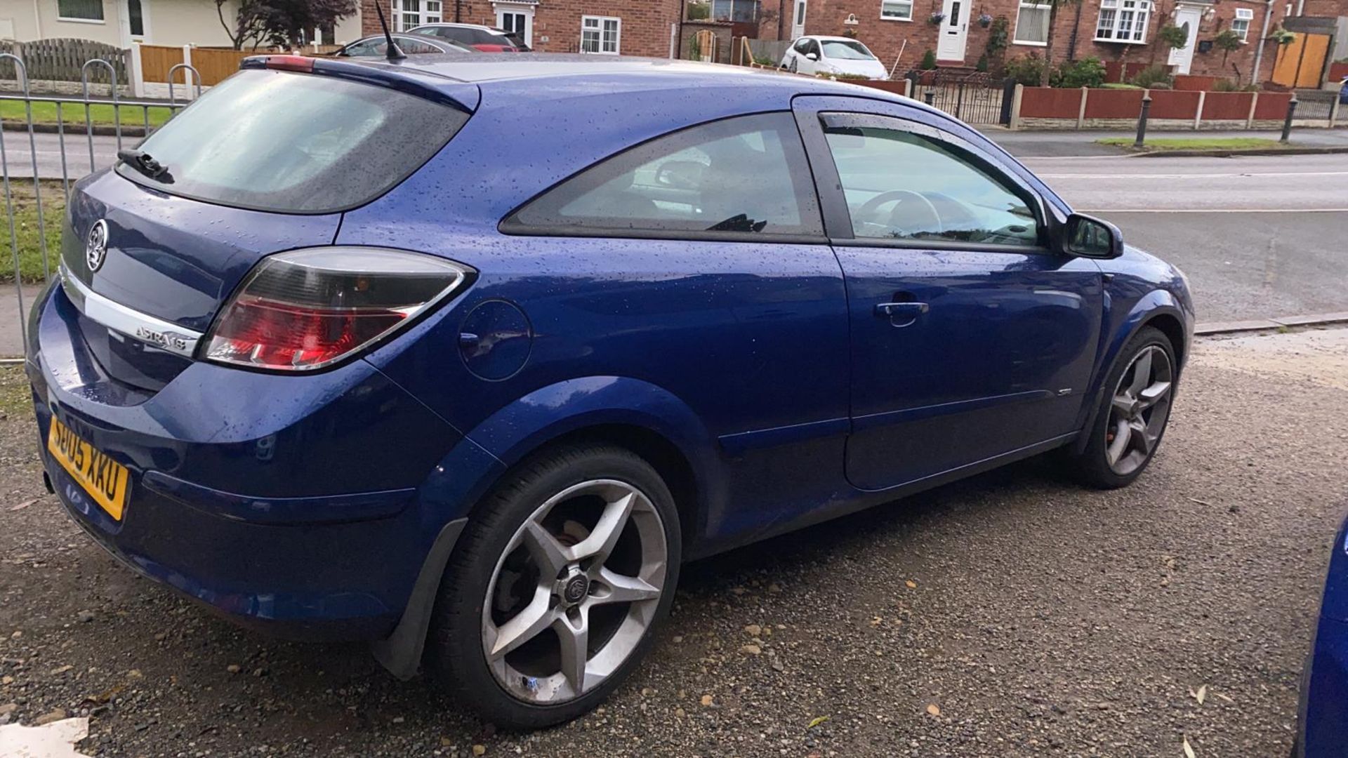 2005/05 REG VAUXHALL ASTRA SRI+ 1.8 PETROL BLUE 3 DOOR HATCHBACK, SHOWING 4 FORMER KEEPERS *NO VAT*