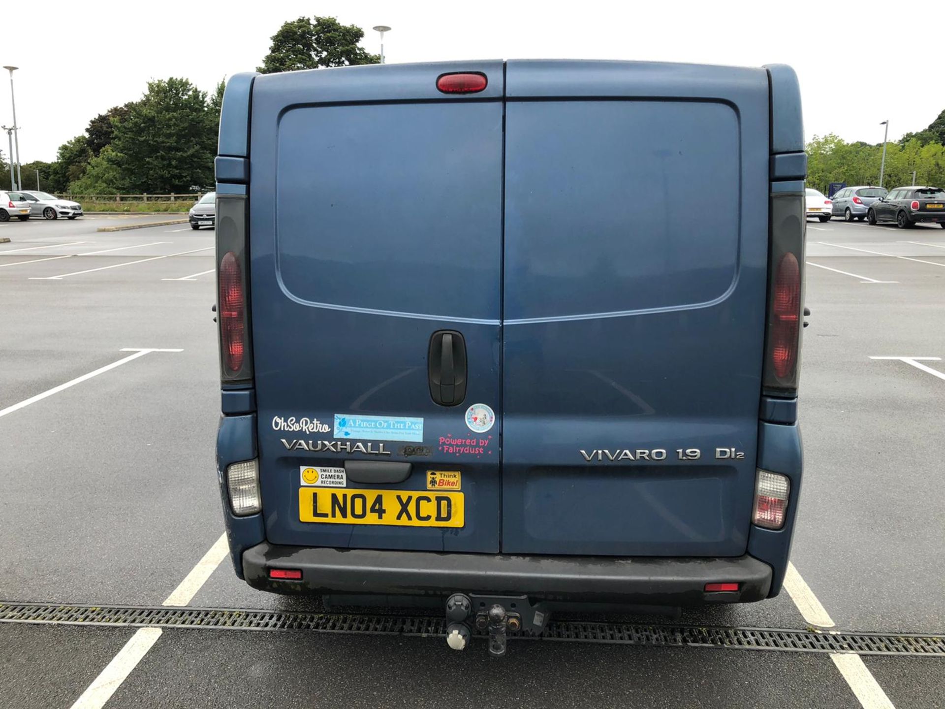 2004/04 REG VAUXHALL VIVARO 2700 DI SWB 1.9 DIESEL BLUE PANEL VAN, SHOWING 2 FORMER KEEPERS *NO VAT* - Image 6 of 8