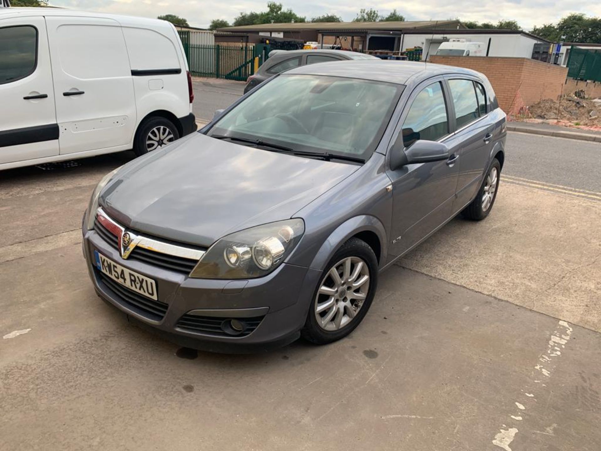 2005/54 REF VAUXHALL ASTRA ELITE 1.7 CDTI 100HP 5 DOOR HATCHBACK GREY *NO VAT* - Image 2 of 13