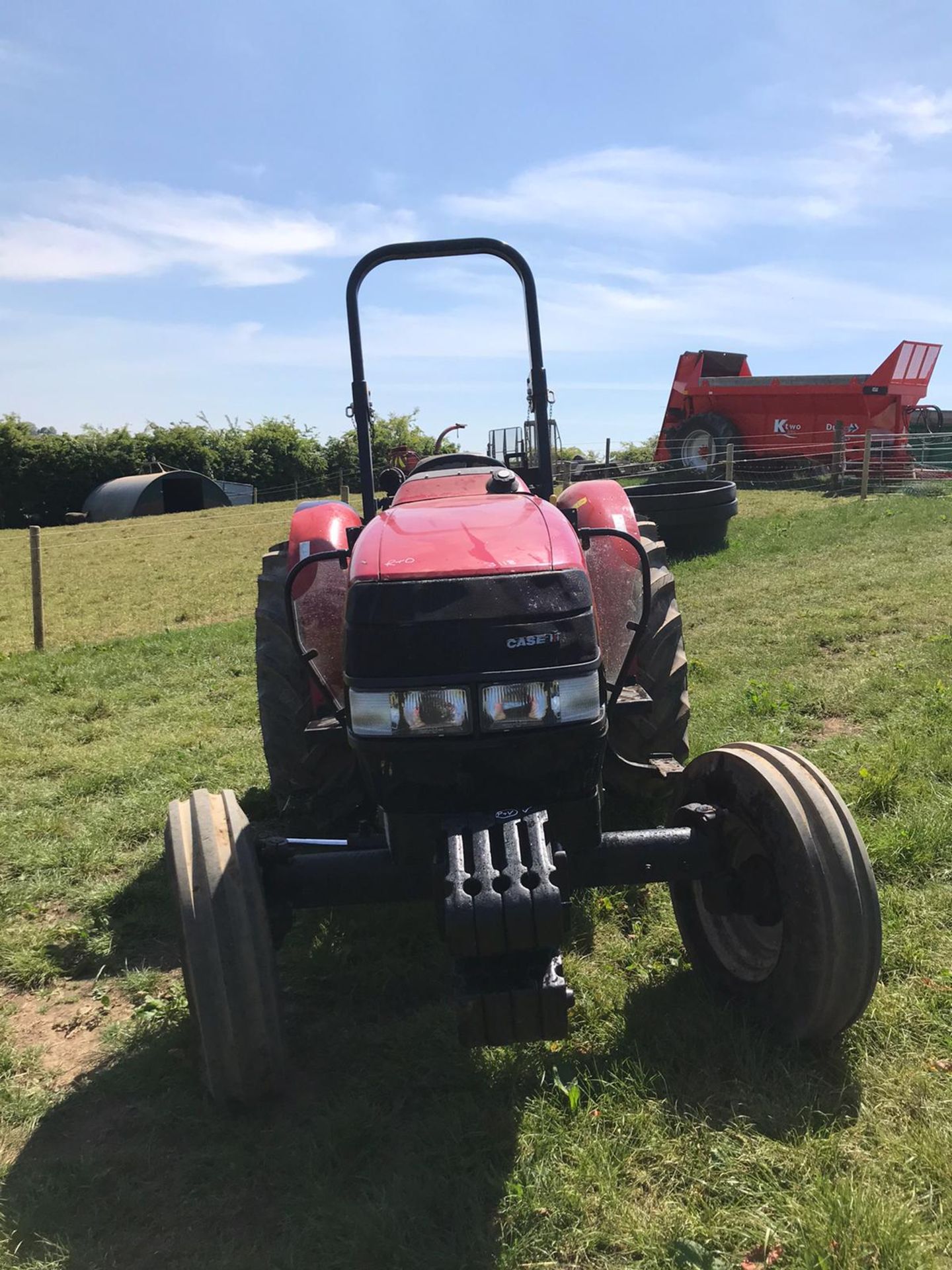 2014 CASE FARMALL 55 COMPACT TRACTOR W/ ROLL BAR, RUNS AND DRIVES *PLUS VAT* - Image 2 of 5