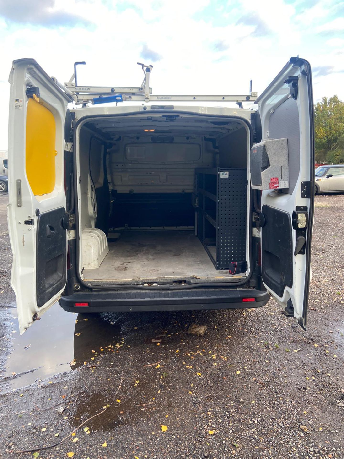 2016/66 REG VAUXHALL VIVARO 2900 CDTI 1.6 DIESEL WHITE PANEL VAN, SHOWING 0 FORMER KEEPERS - Image 6 of 9