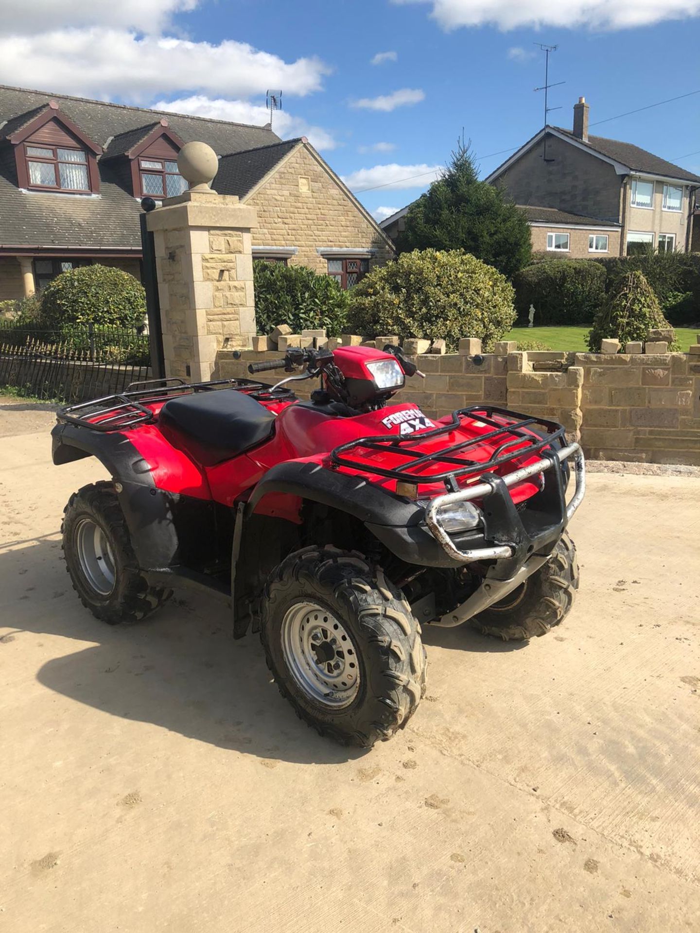 HONDA FOREMAN 4X4 FARM QUAD, WORKING WHEN LAST USED BUT KEYS HAVE BEEN LOST SINCE *NO VAT*