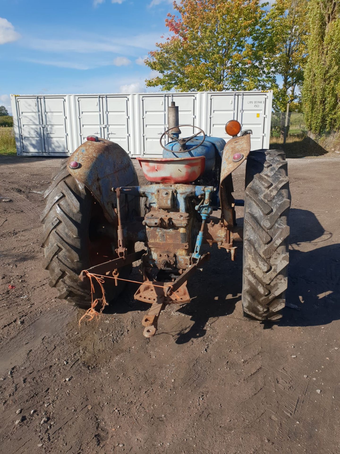FORDSON MAJOR DIESEL TRACTOR, STARTS, RUNS AND DRIVES PTO AND HYDRAULICS WORK FINE *NO VAT* - Image 7 of 7