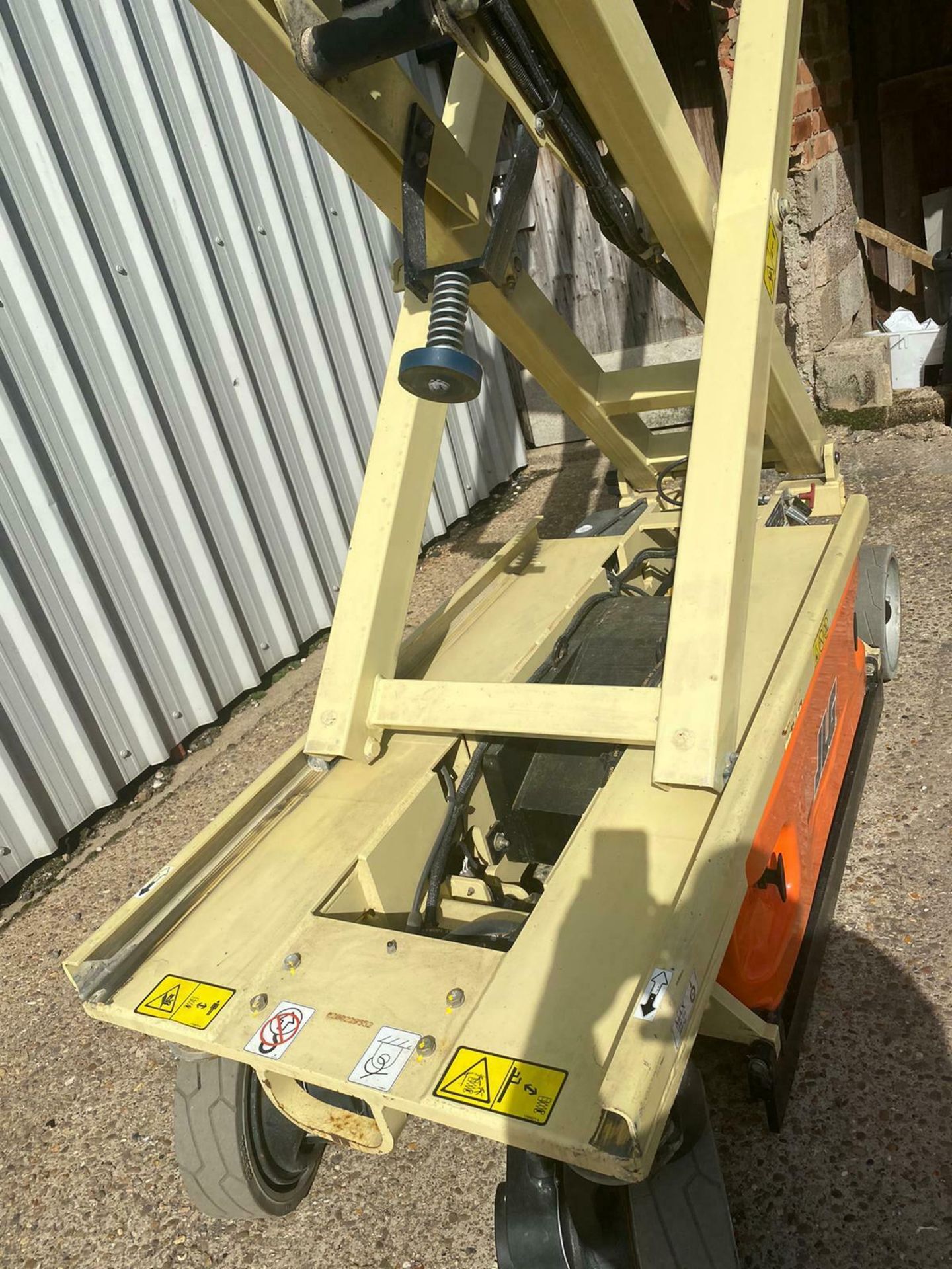 JLG 1930ES ACCESS PLATFORM SCISSOR LIFT, YEAR 2014, ONLY 135 HOURS *PLUS VAT* - Image 10 of 11