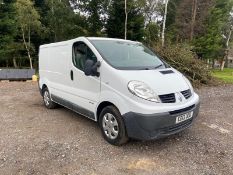 2013/13 REG RENAULT TRAFIC SL29 DCI 2.0 DIESEL WHITE PANEL VAN, SHOWING 1 FORMER KEEPER *NO VAT*