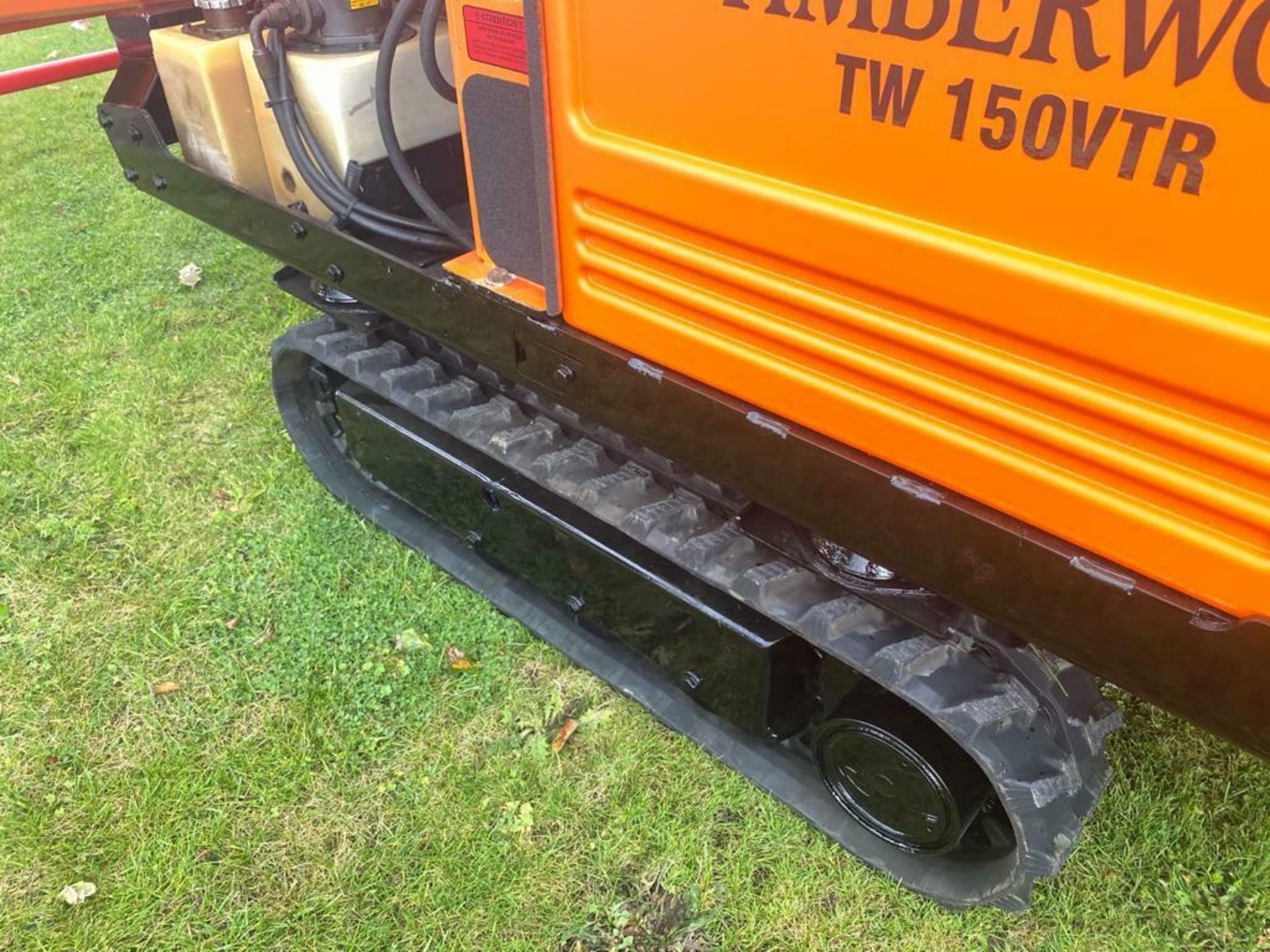 TIMBERWOLF TW 150VTR TRACKED WOOD CHIPPER, KUBOTA DIESEL ENGINE, ONLY 777 HOURS, EXPANDING TRACKS - Image 5 of 12