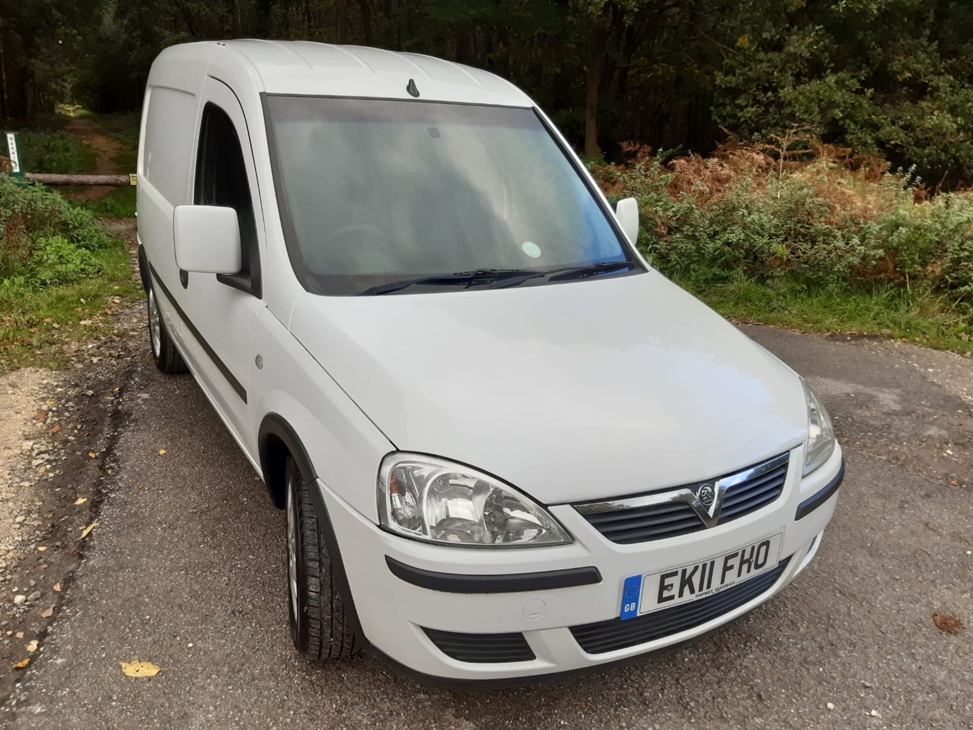 2011/11 REG VAUXHALL COMBO 2000 SE CDTI 1.25 DIESEL WHITE VAN, SHOWING 2 FORMER KEEPERS *NO VAT*