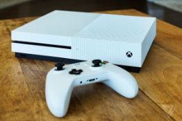 MICROSOFT XBOX ONE S 1TB WHITE - GOOD CONDITION, CONSOLE AND CONTROLLER ONLY *NO VAT*