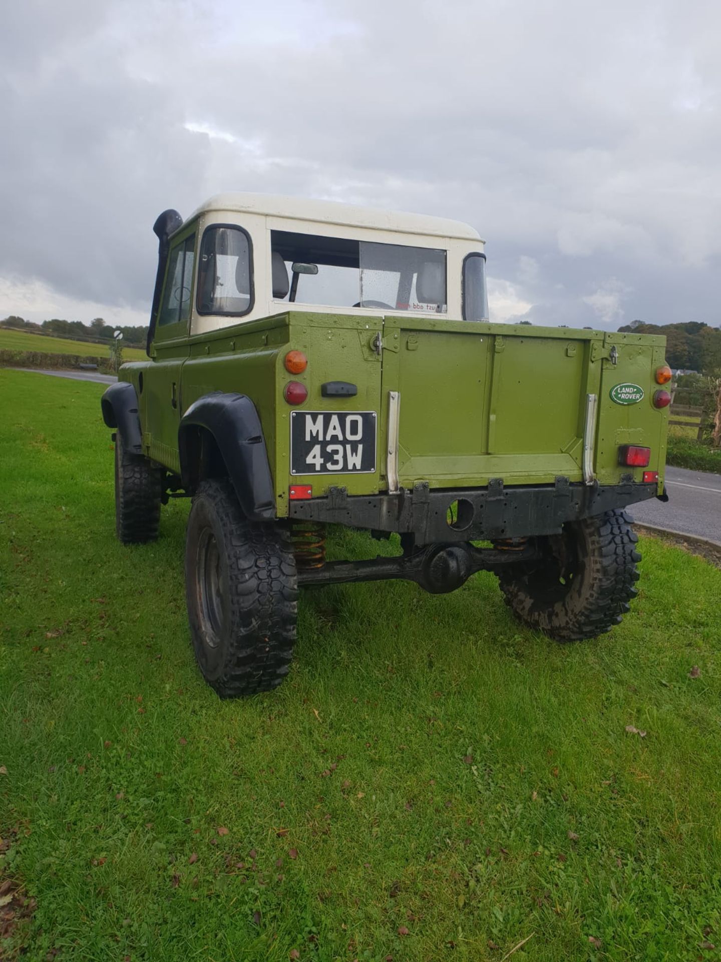 1981 LAND ROVER DEFENDER SERIES 3 TAX EXEMPT, FITTED WITH A 300TDI ENGINE, 4 INCH LIFT KIT *NO VAT* - Image 5 of 11