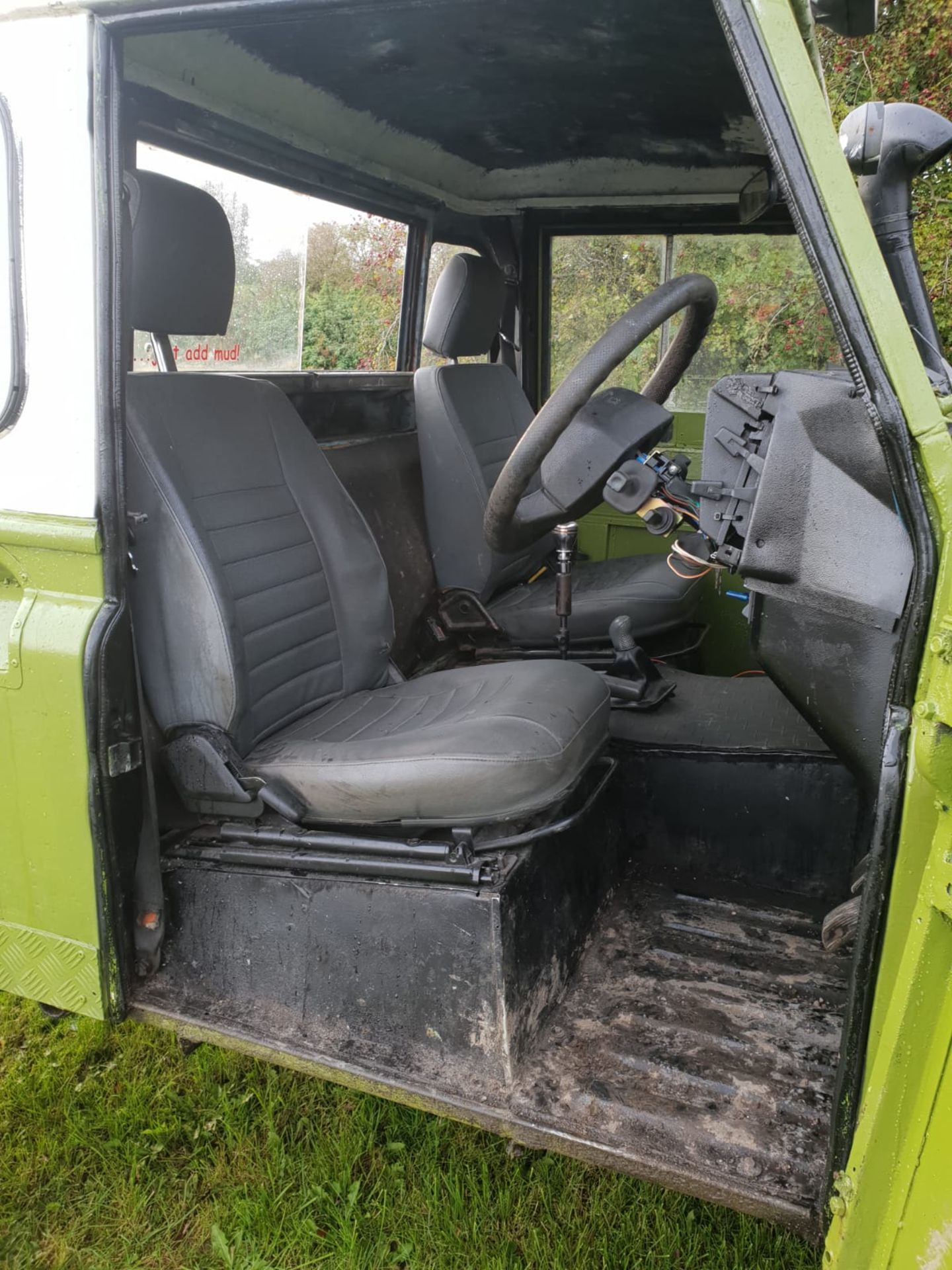 1981 LAND ROVER DEFENDER SERIES 3 TAX EXEMPT, FITTED WITH A 300TDI ENGINE, 4 INCH LIFT KIT *NO VAT* - Image 11 of 11