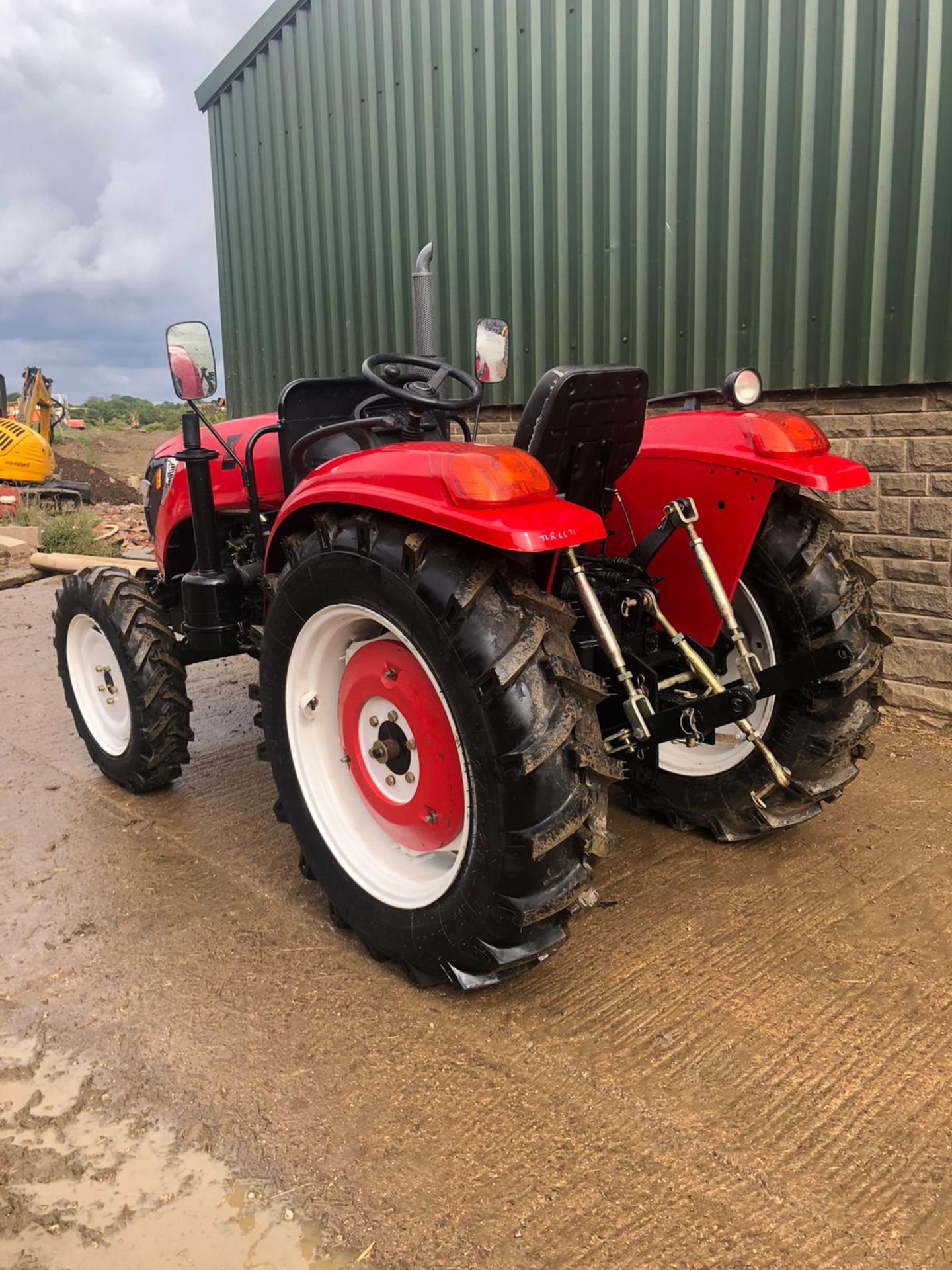 2019 ZOOM 604WD TRACTOR, RUNS AND DRIVES, BRAND NEW AND UNUSED *PLUS VAT*