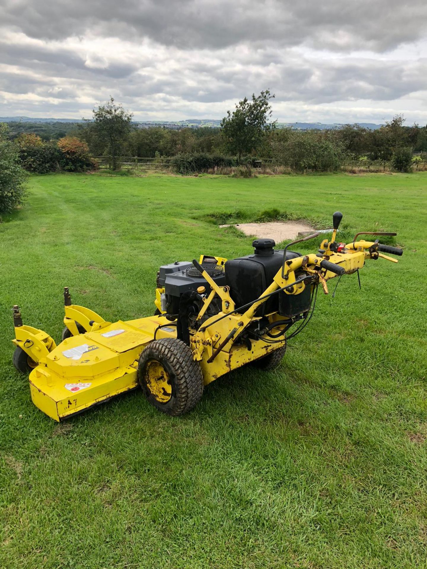 GREAT DANE GATEWAY PEDESTRIAN MOWER, SELF PROPELLED, RUNS, DRIVES AND CUTS *PLUS VAT* - Image 3 of 4