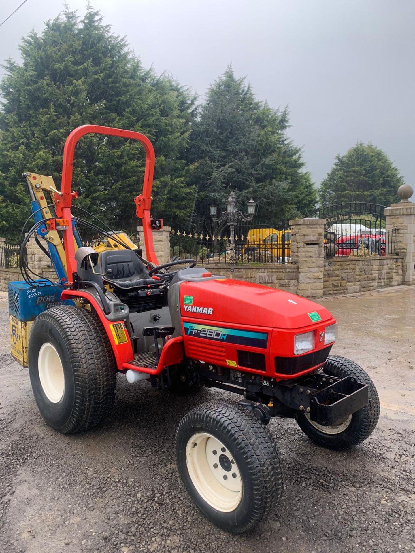 YANMAR FE280H COMPACT TRACTOR, RUNS, DRIVES AND WORKS, CLEAN MACHINE, 716 HOURS FROM NEW *PLUS VAT*