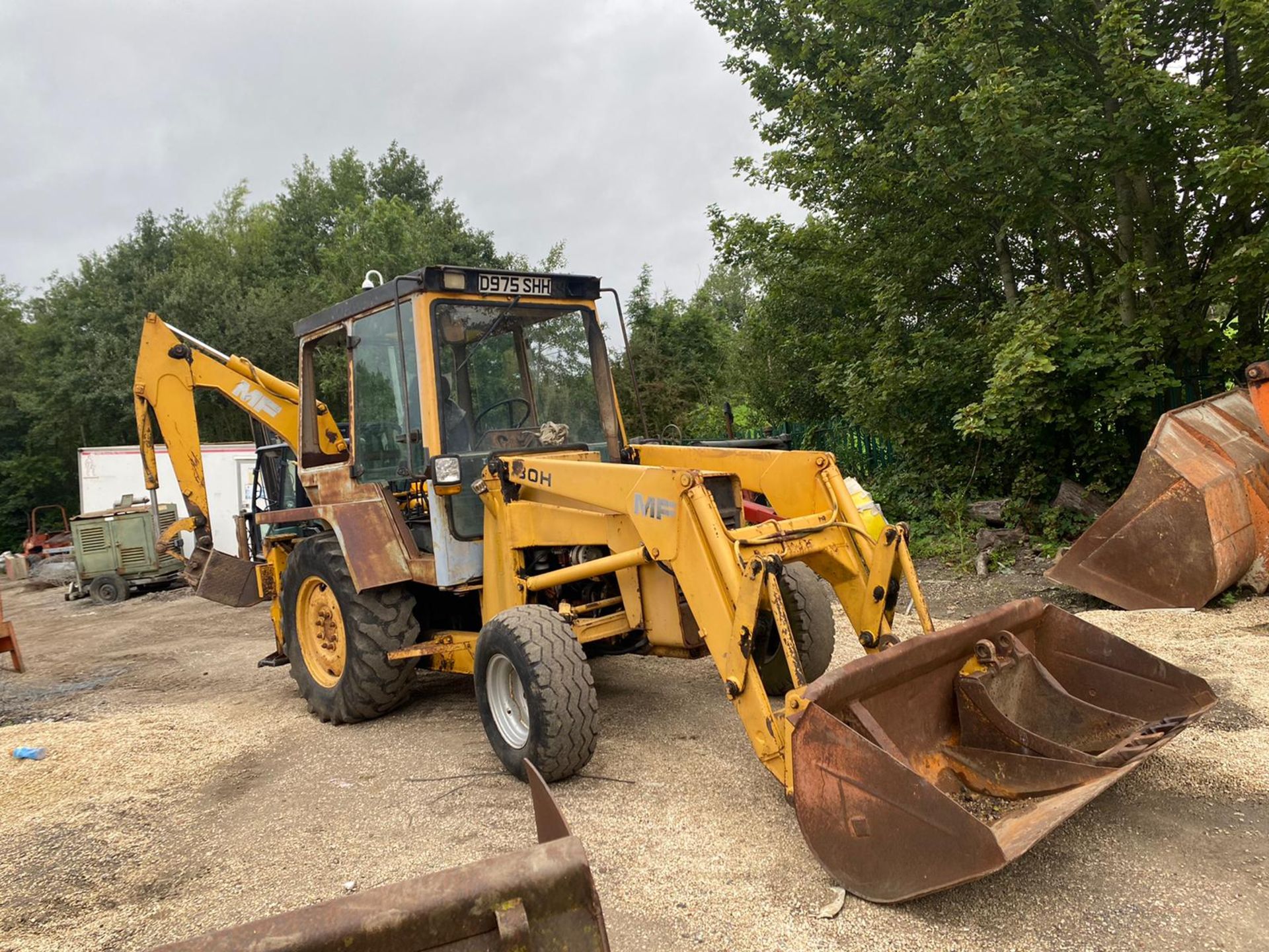 MASSEY FERGUSON 30H FRONT LOADER BACK ACTOR, RUNS, WORKS AND DRIVES *PLUS VAT*