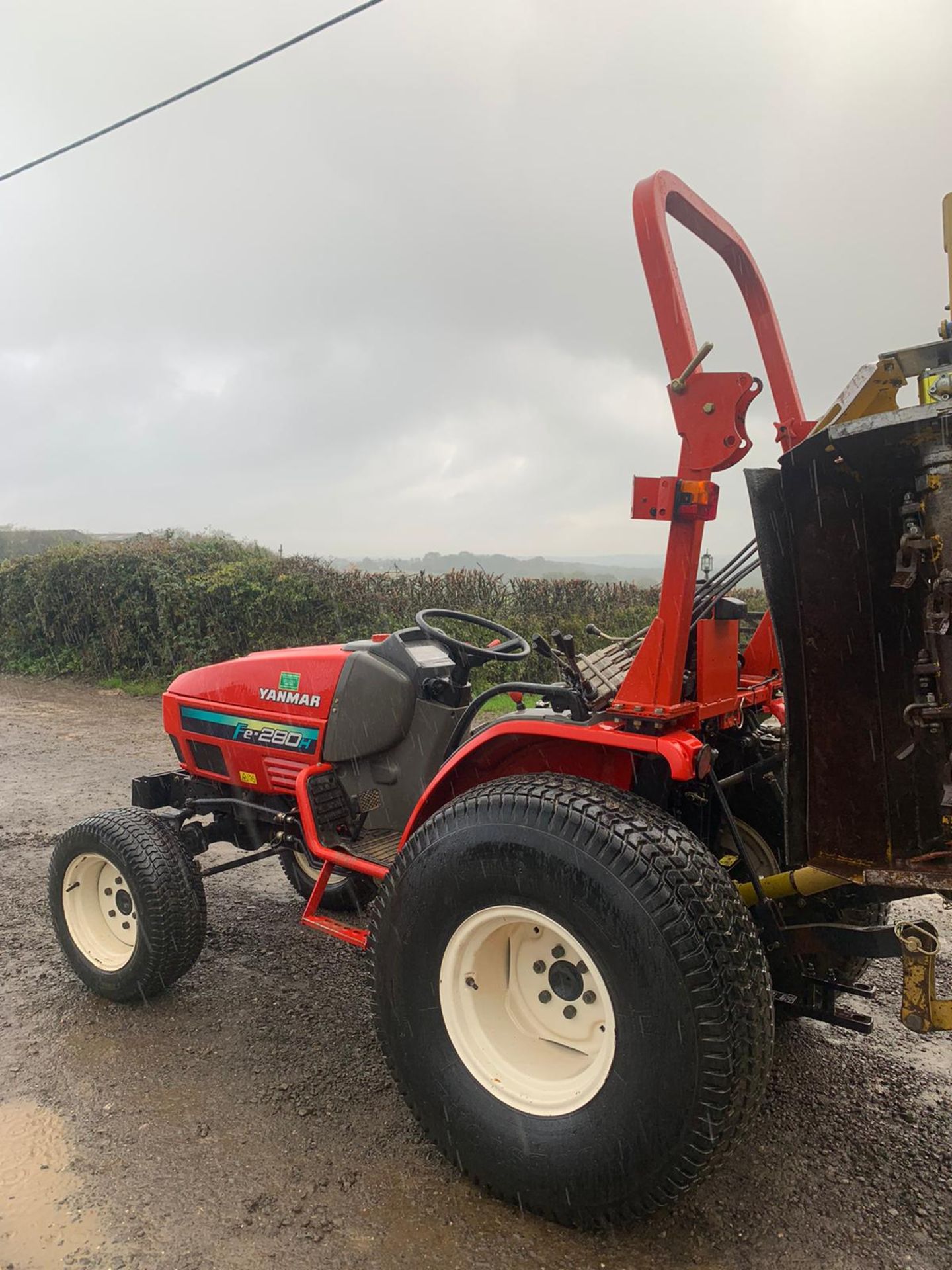 YANMAR FE280H COMPACT TRACTOR, RUNS, DRIVES AND WORKS, CLEAN MACHINE, 716 HOURS FROM NEW *PLUS VAT* - Image 4 of 7