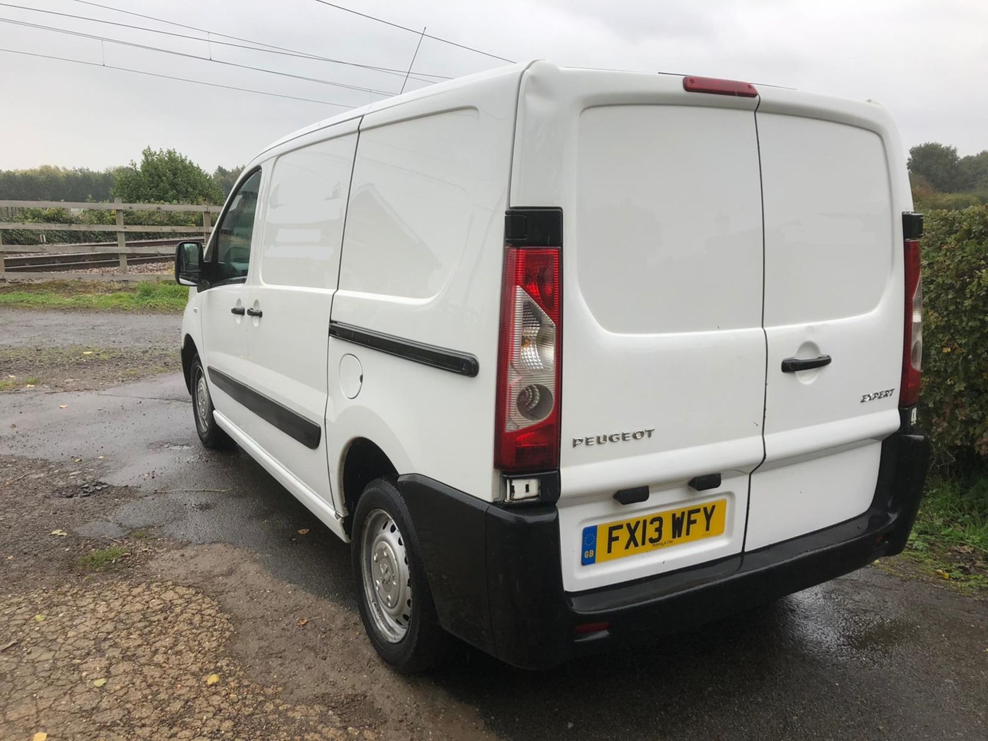 2013/13 REG PEUGEOT EXPERT 1000 L1H1 PROFESSIONAL HDI 2.0 DIESEL PANEL VAN, SHOWING 1 FORMER KEEPER - Image 5 of 10