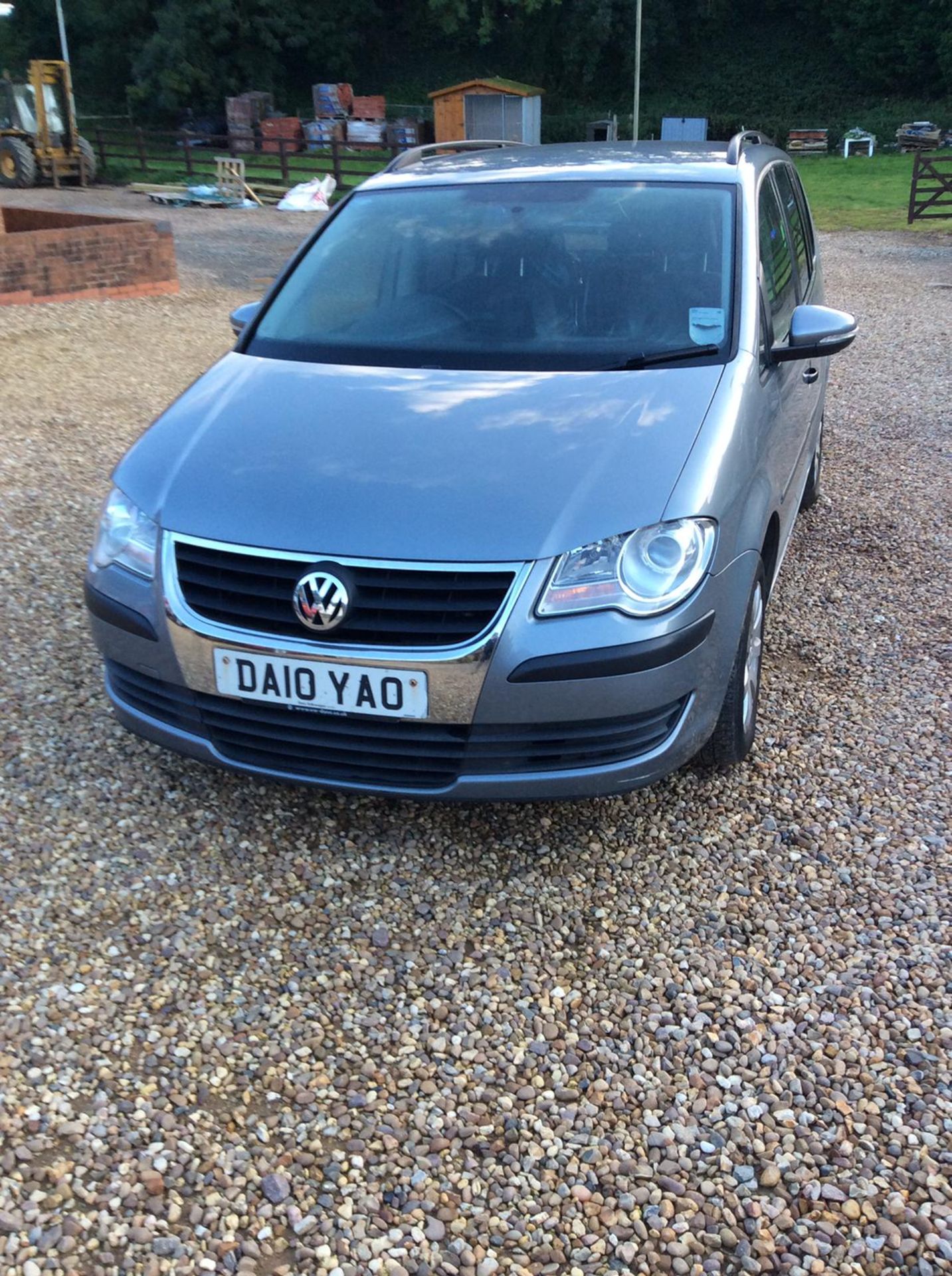 2010/10 REG VOLKSWAGEN TOURAN S TDI 105 1.9 DIESEL MPV GREY, SHOWING 1 FORMER KEEPER *NO VAT* - Image 3 of 7