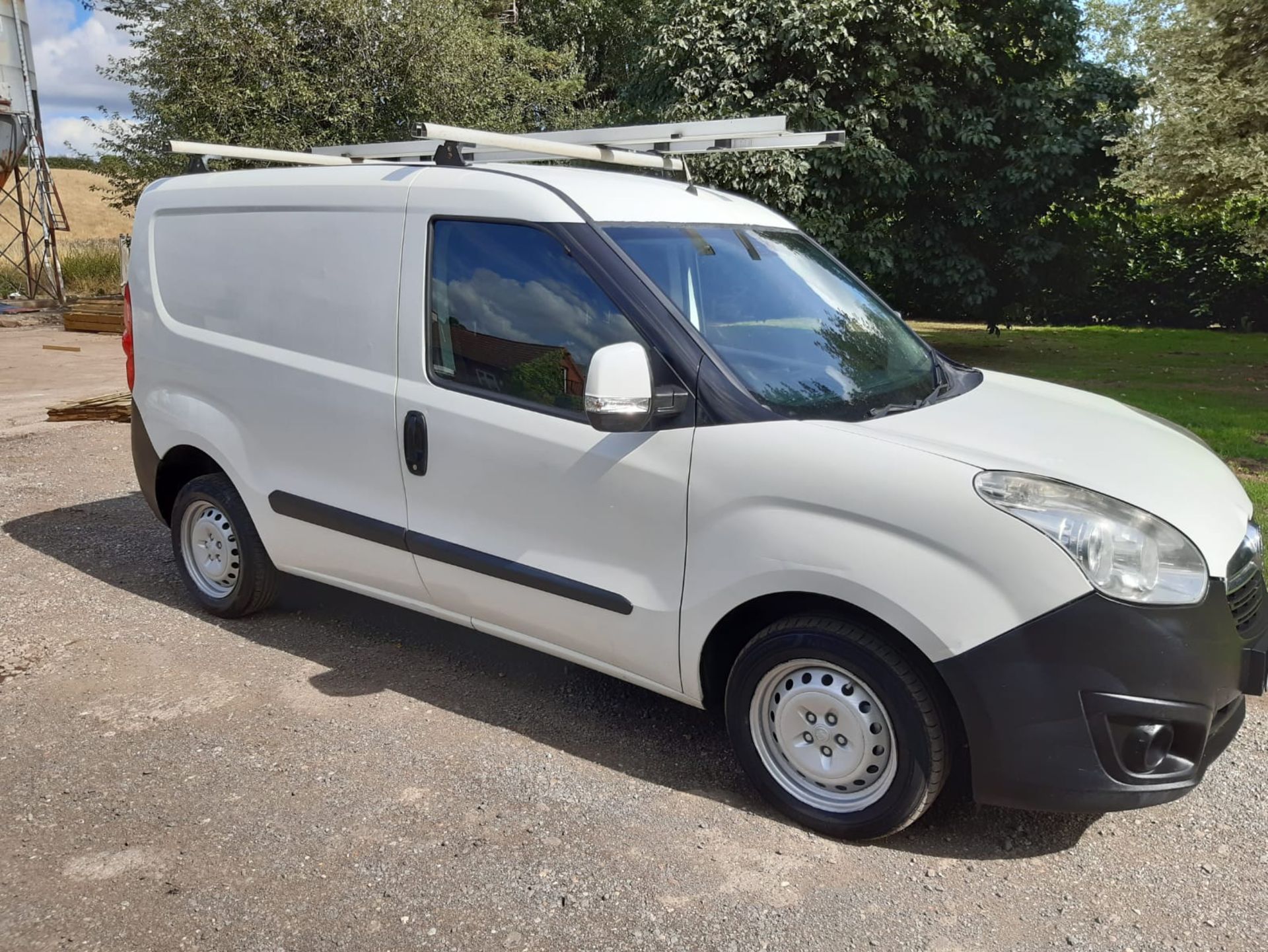 2013/13 REG VAUXHALL COMBO 2000 L1H1 CDTI SS ECOFLEX 1.25 DIESEL WHITE PANEL VAN *NO VAT*